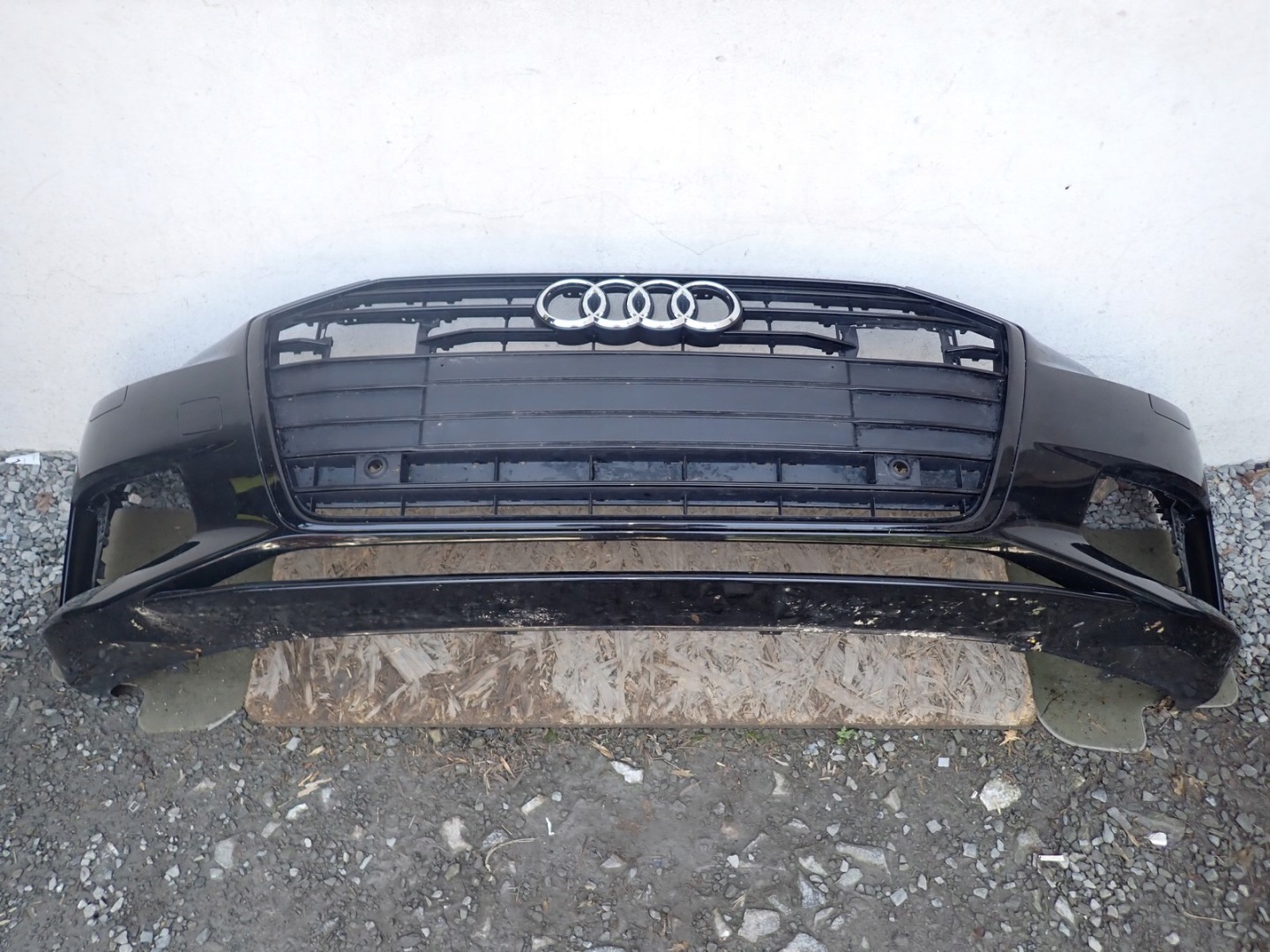 nárazník předek přední AUDI A6 4K C8 2018- 4K0807437A