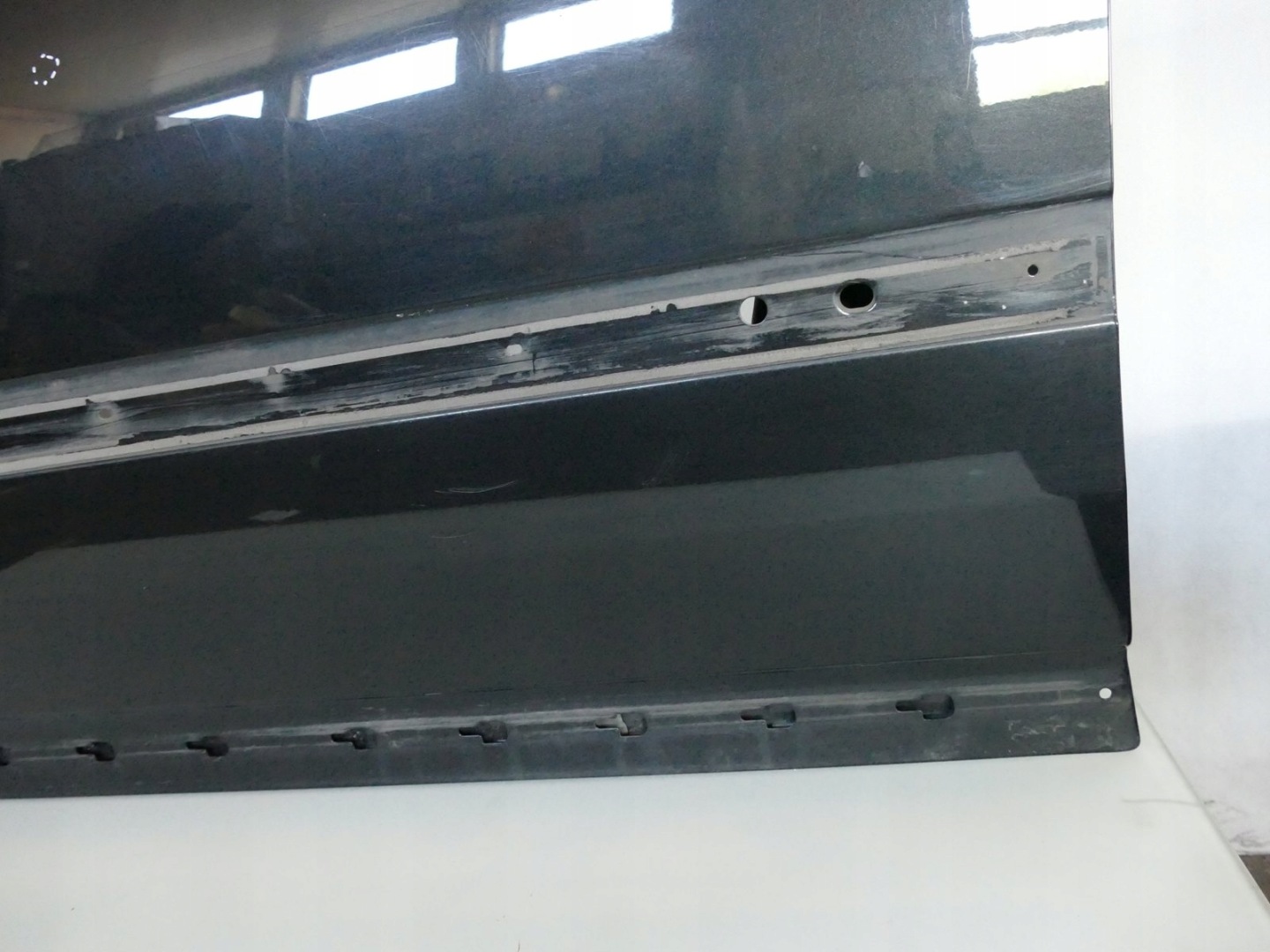 AUDI A8 D3 dveře levý předek holé LZ9W
