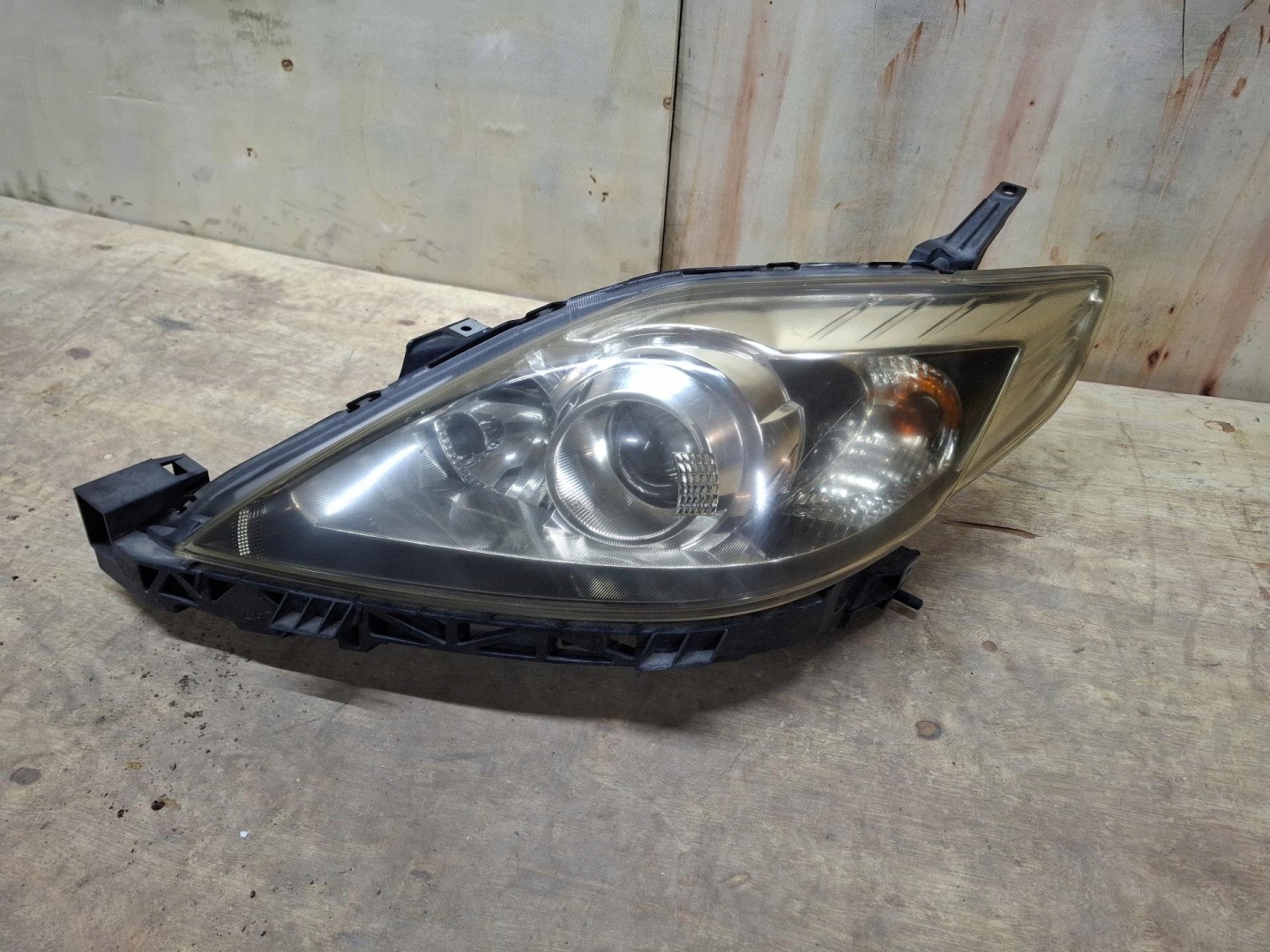 light front left side Mazda 5 facelift 2008 HCHR-651