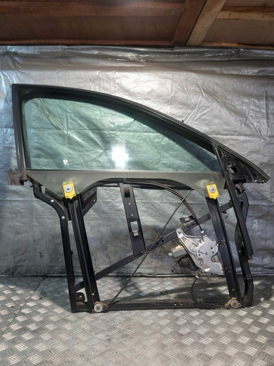 frame door window regulator right front AUDI A6 C5 4B0837754D