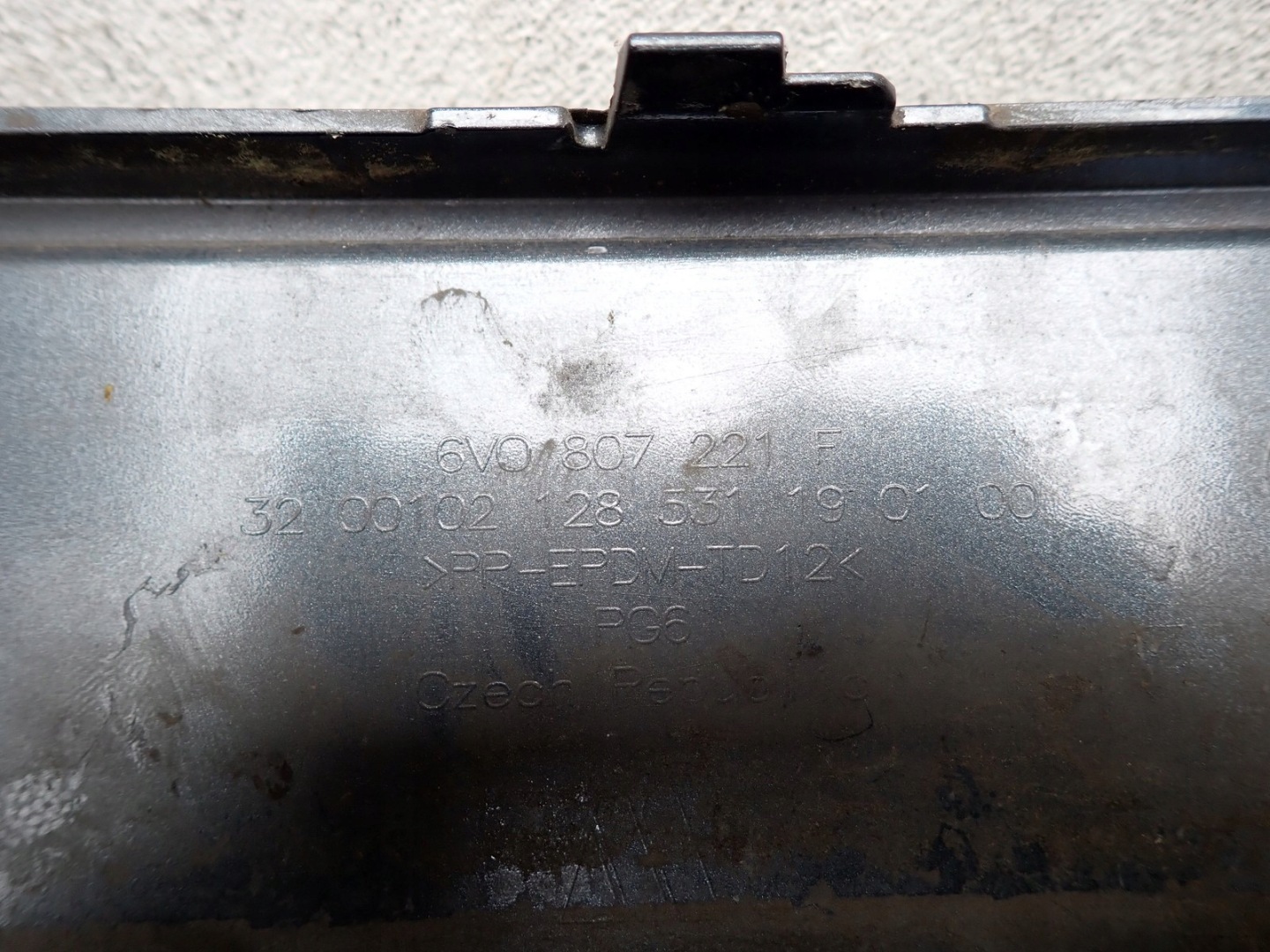 bumper front front SKODA FABIA 3 III 6V LIFT 2018-2022R 6V0807221F