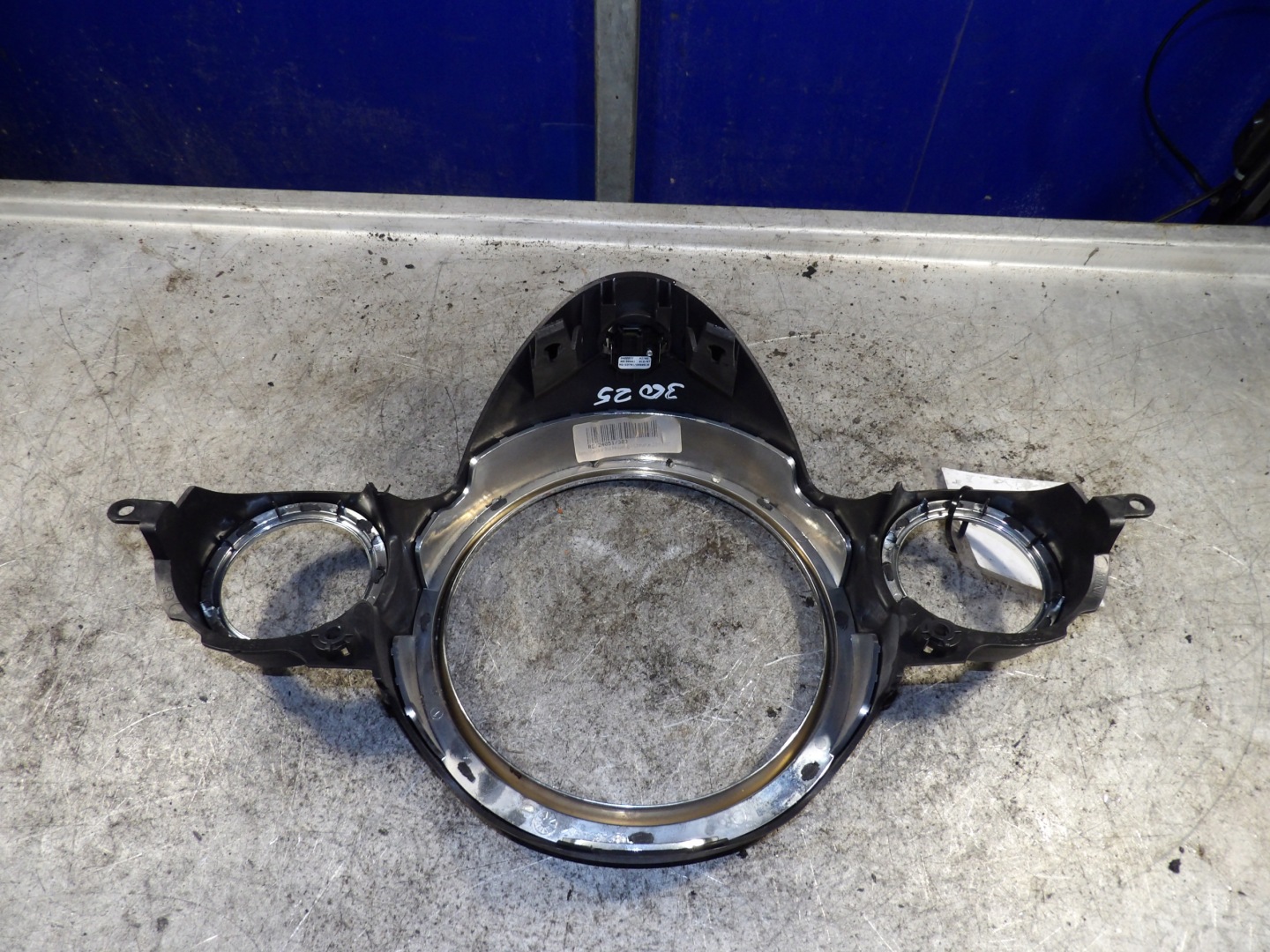Mini Cooper II instrument panel frame RG/24051/303