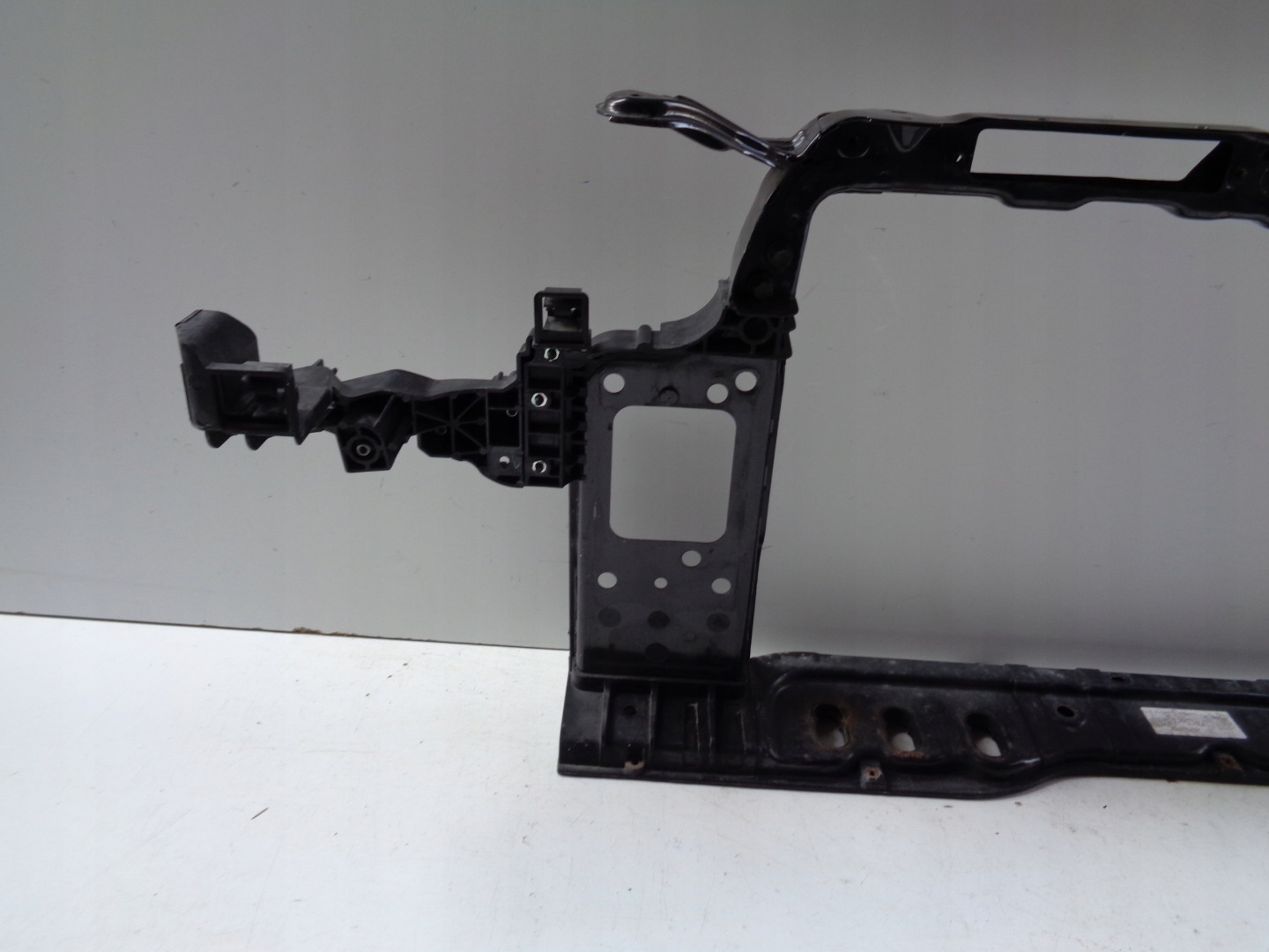 bar, wall front KIA CEED II 12