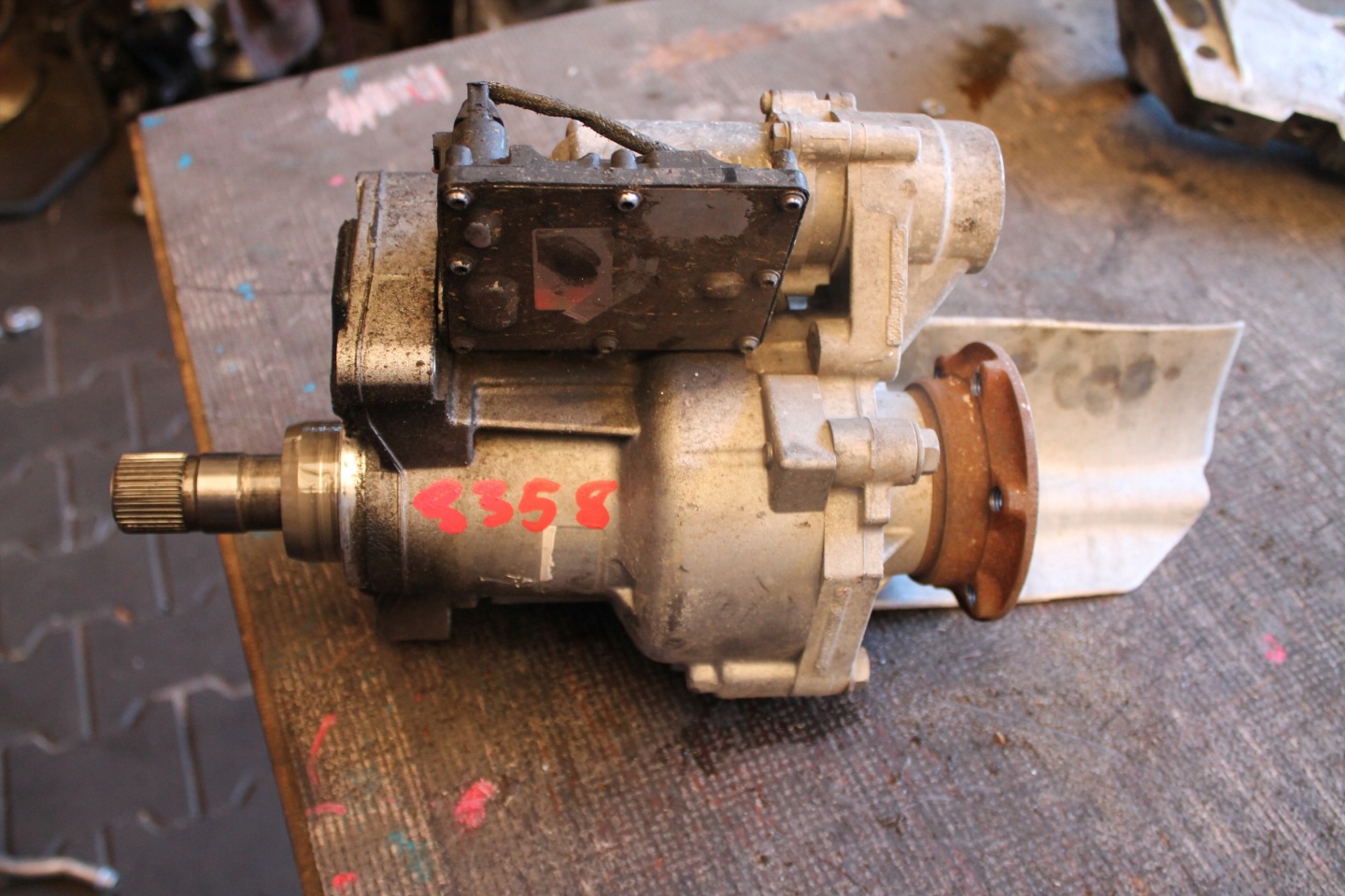 3358. REDUKTOR cambio ingranaggi VW SKODA 0D9409055B
