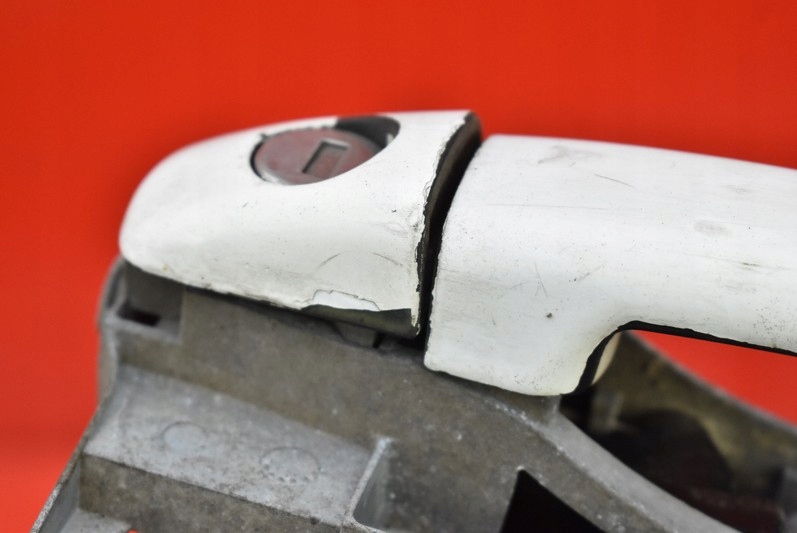 handle left front front EWPB 9680168680 PEUGEOT 208 1 and 12-16