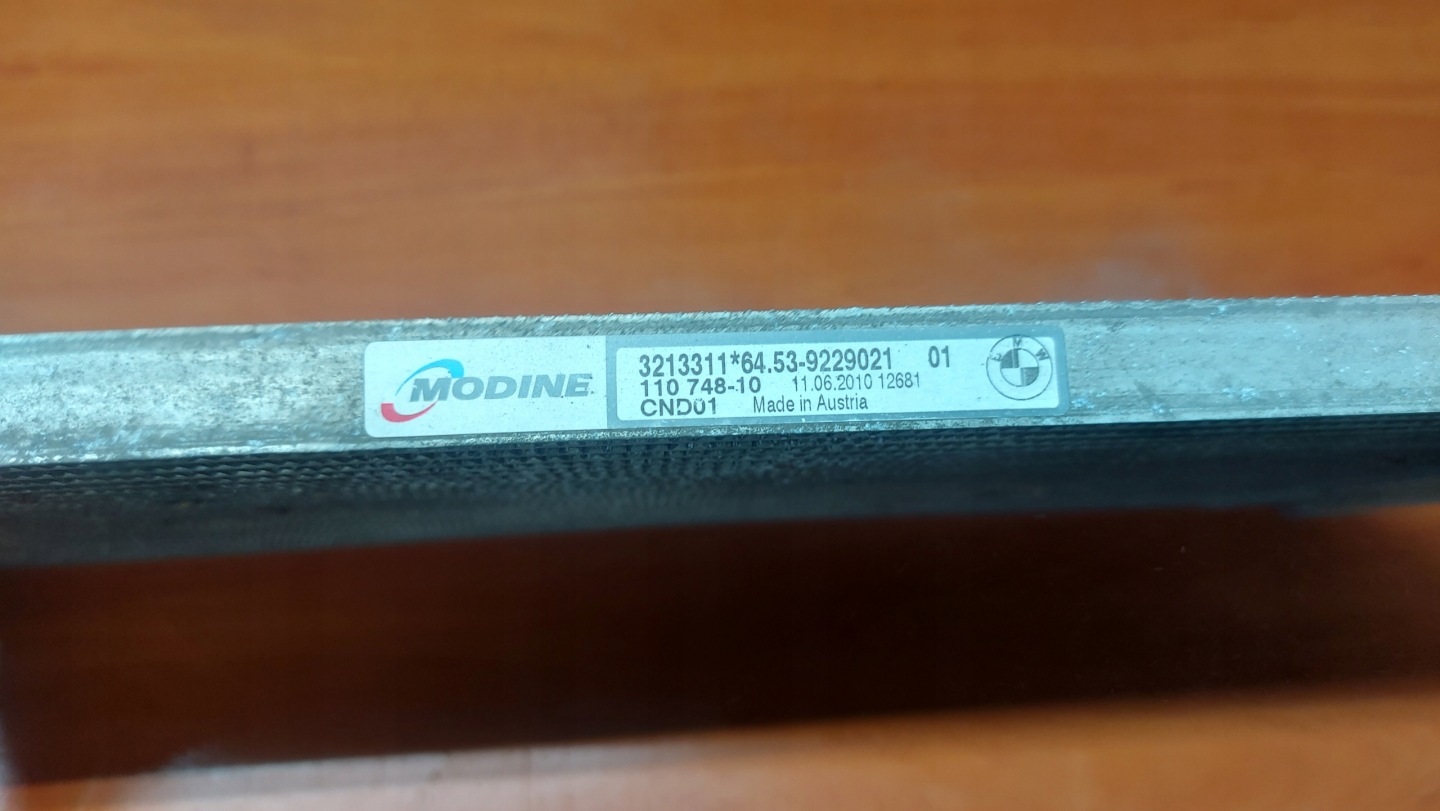 KONDENSATOR Kondensator Klimakühler BMW 3 E90 E91 E92 E93 Z4 E89 1 E81 E82