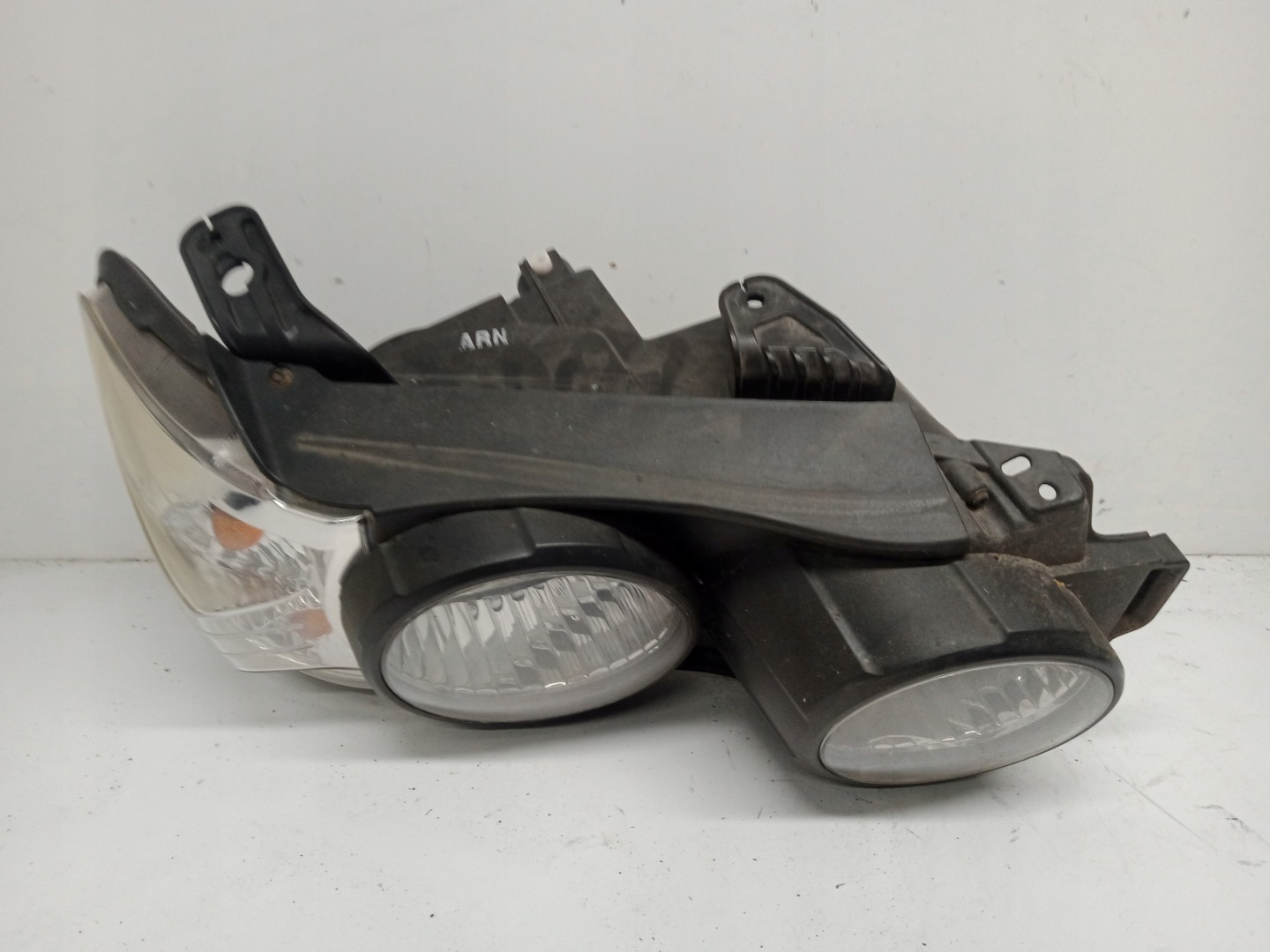 CHEVROLET T300 light right front UK 2011-13R