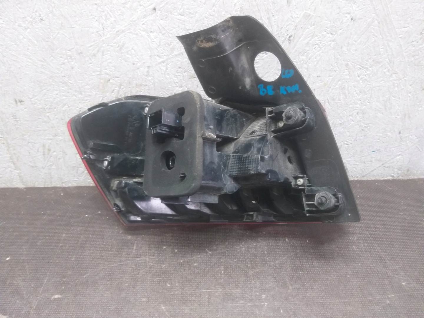 light rear part right VW PASSAT B8 KOMBI LED 3G9