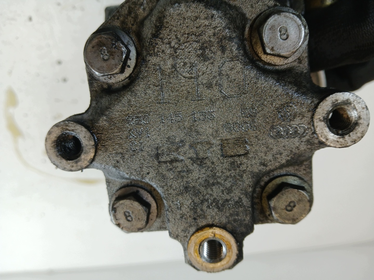 AUDI A4 B6 B7 1.8 T servo pump 8E0145153 110 BAR