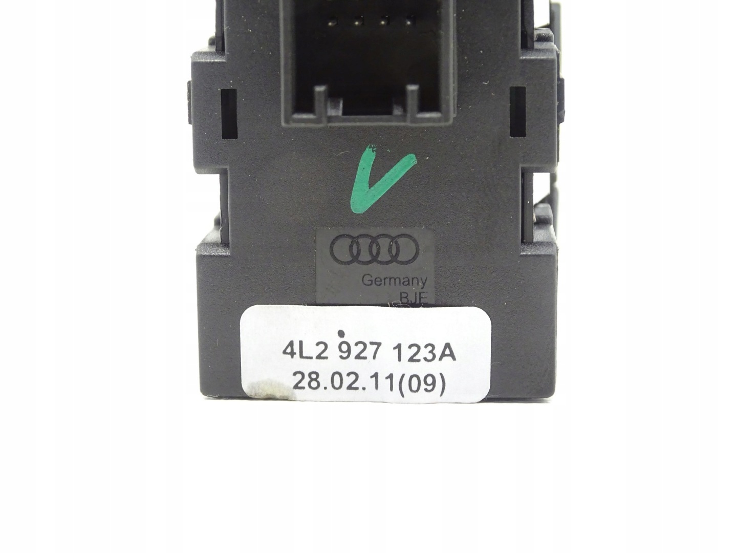 PANEL Bouton PDC AUDI Q7 4L 4L2927123A