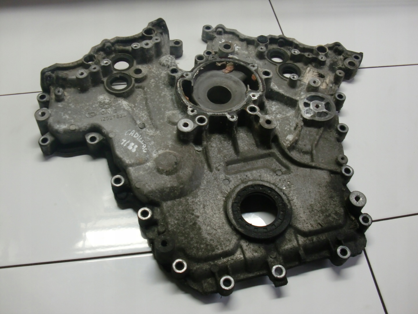 CADILLAC CTS 3.6 V6 LY7 Couvercle carter distribution 12587634