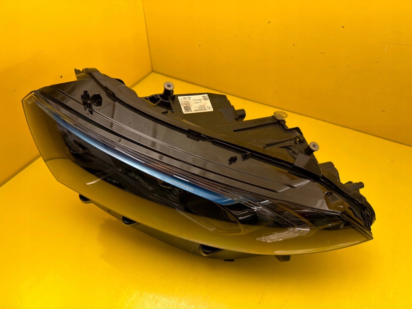 light left Mercedes EQA EQB W243 Full Led Performance A2439068900