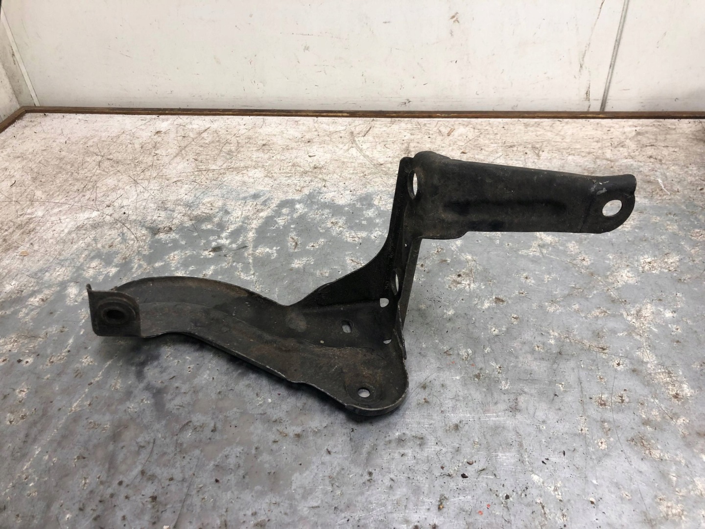 Console Support plaque Intercooler Gauche AUDI A6 C6 4F0145813F