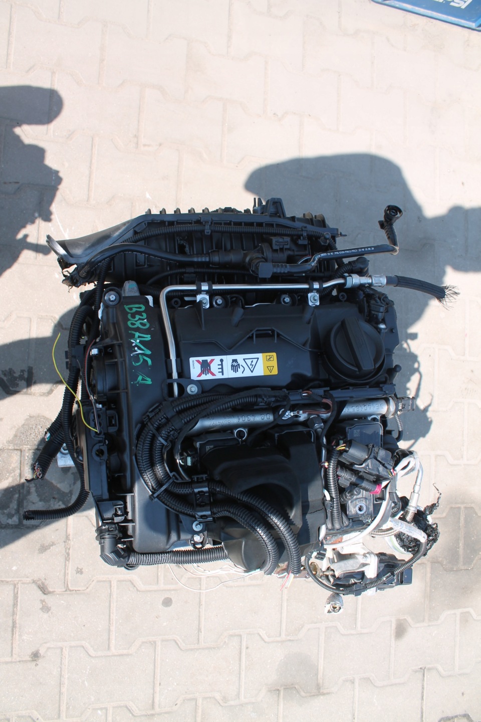 engine complete BMW 1.5 B38A15A