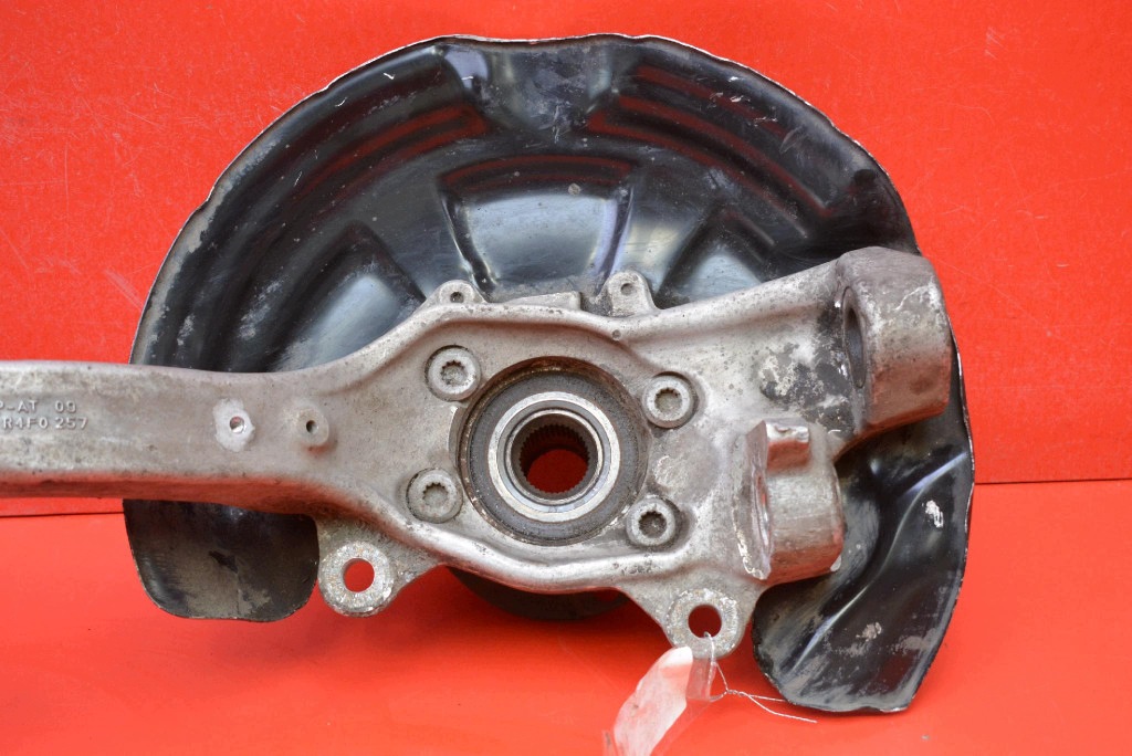 otoč čepu levá předek 4F0257 AUDI A6 C6 2.0 TDI 140 KM 04-08