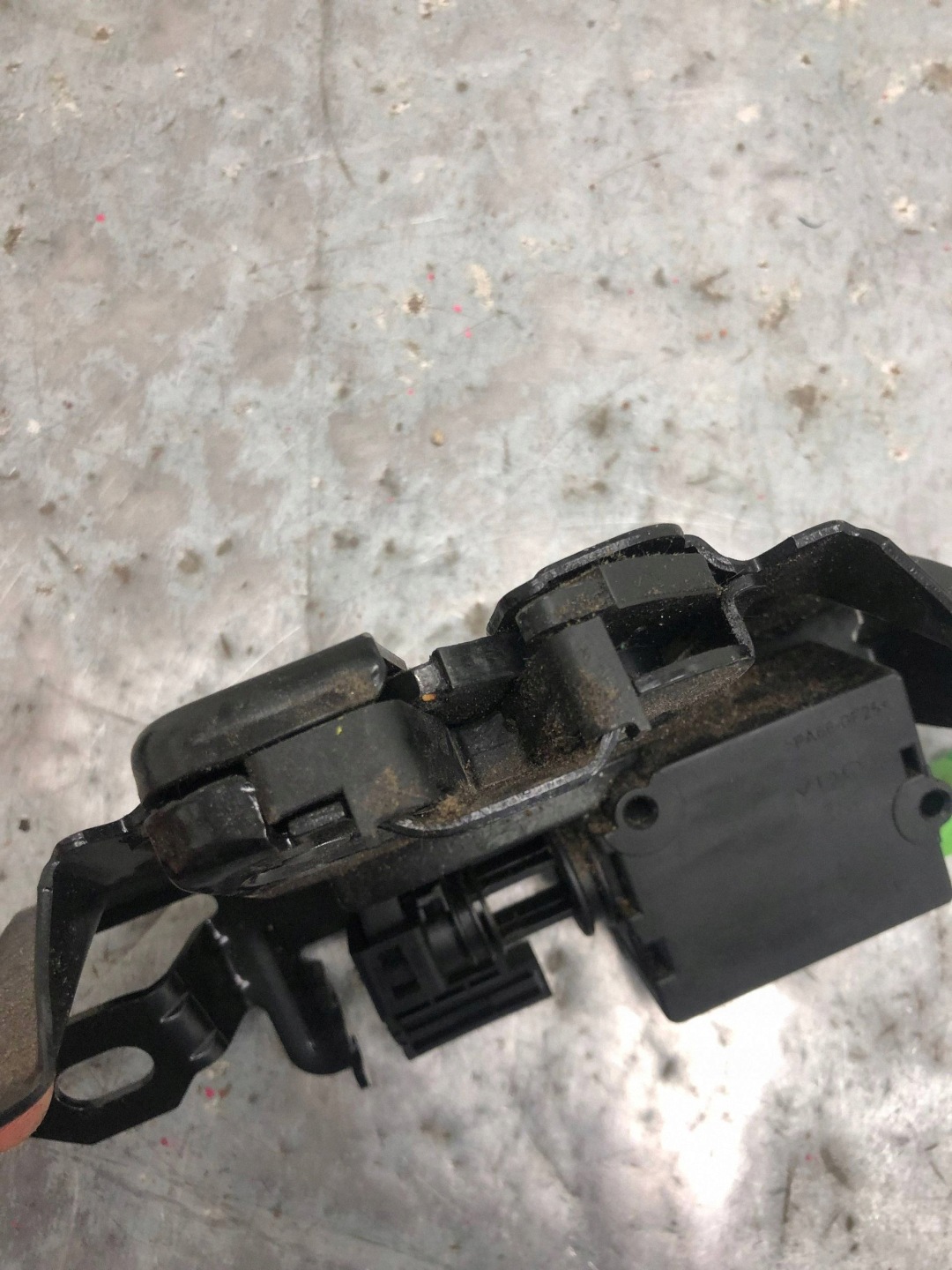 lock bonnet boot VOLVO C30 LIFT 30784739