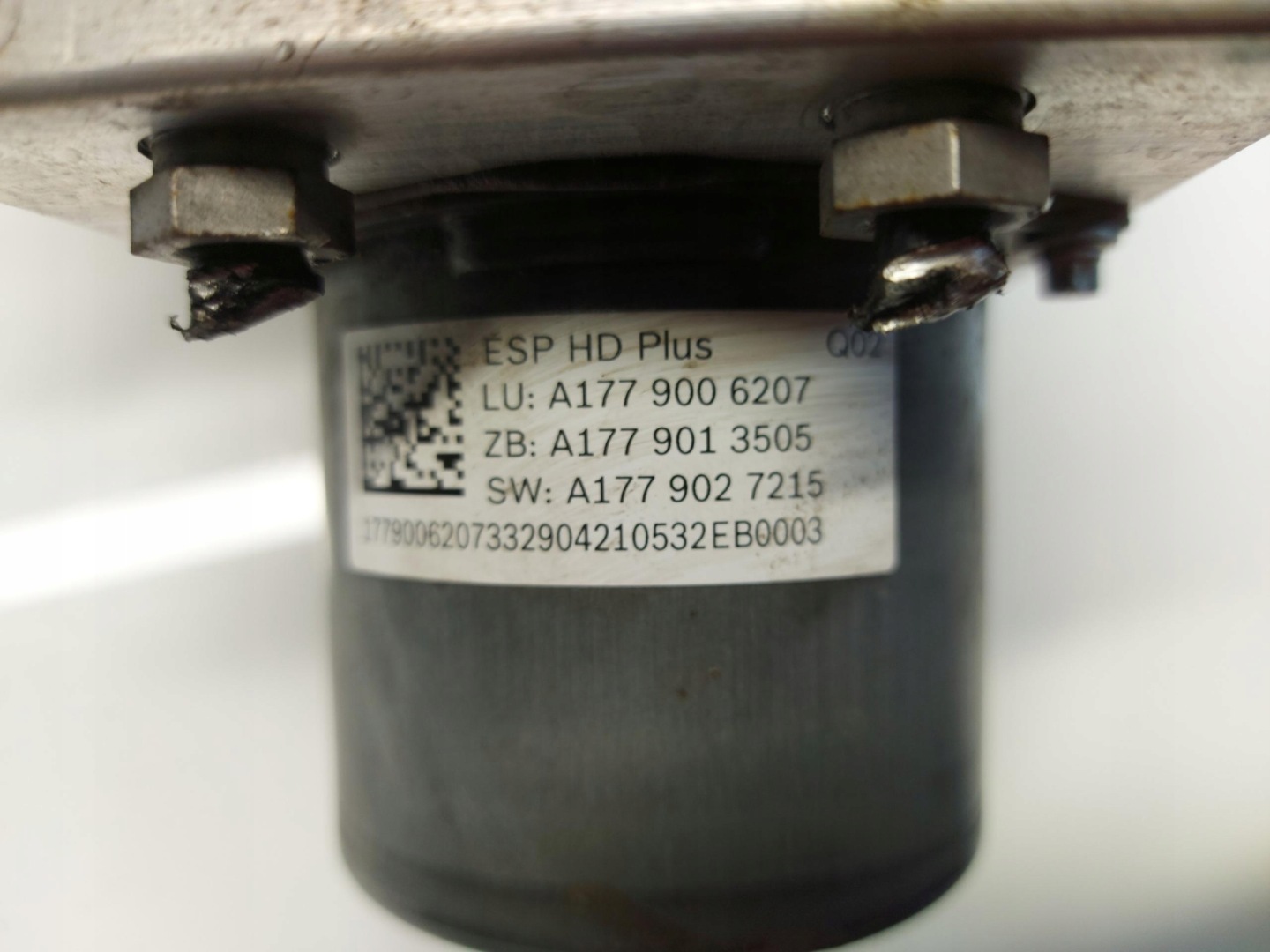 Mercedes GLA II H247 pump abs control unit module a1779006207