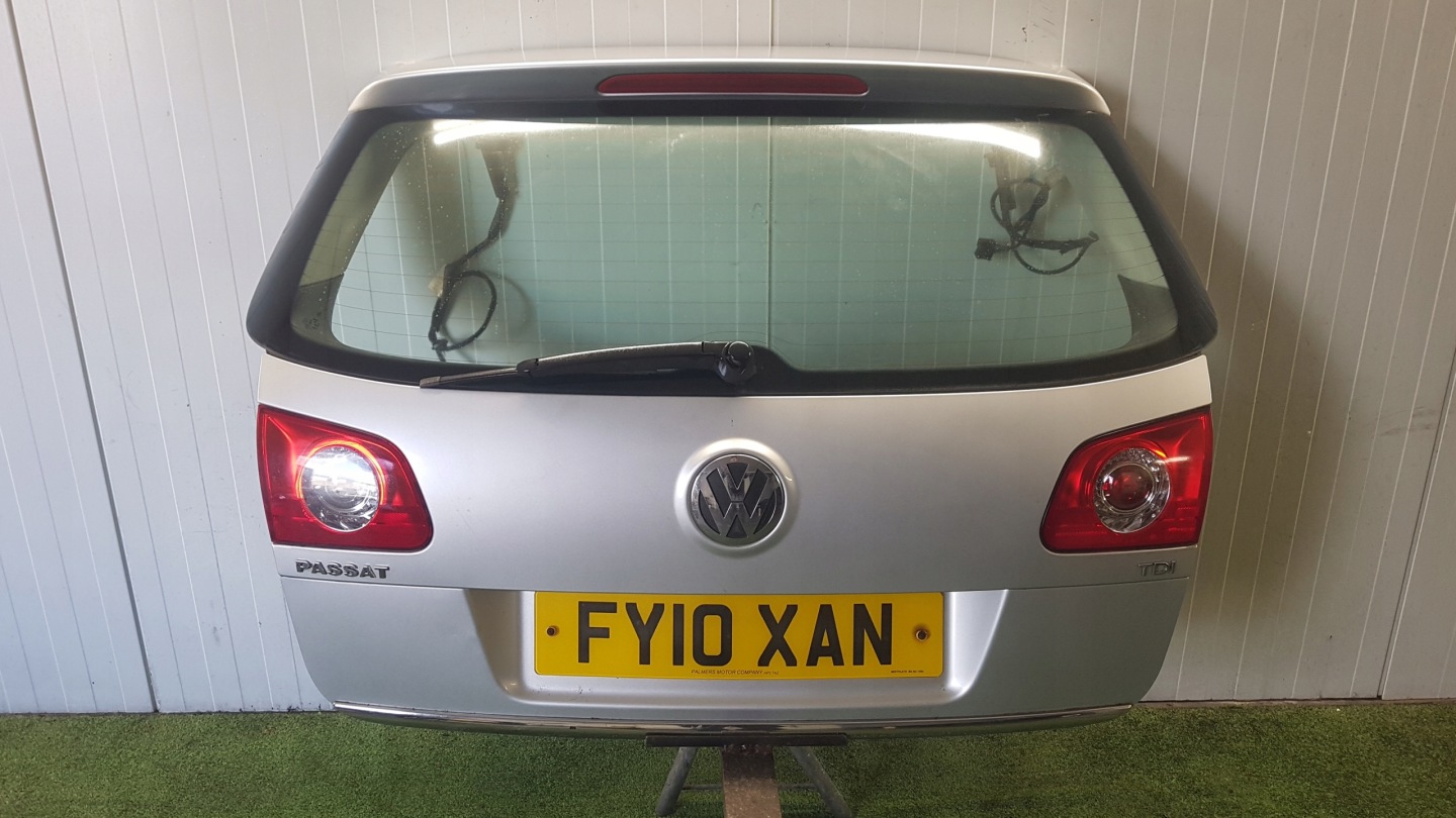 rear trunk door VW PASSAT B6 KOMBI without RDZY LAK:LY7W