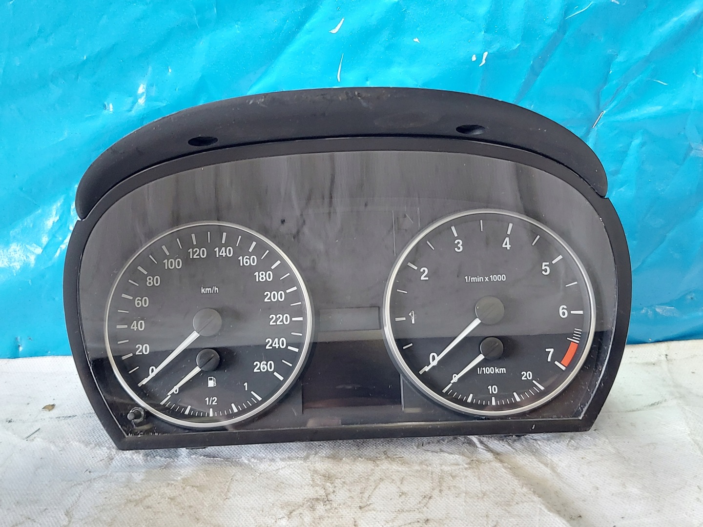 dials clock BMW 3 E91 318i 102533075
