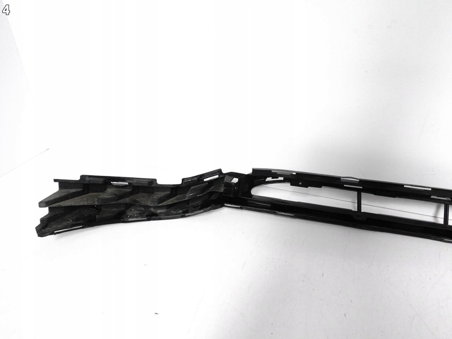 MERCEDES E-KLASA W213 S213 16-20 support pillar grid W bumper front