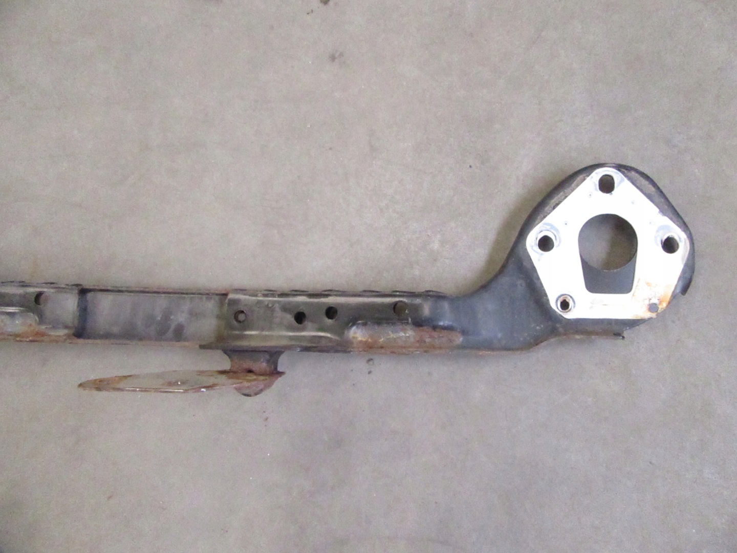 bumper support rear part pillar ucha holowniczego BMW E53 X5