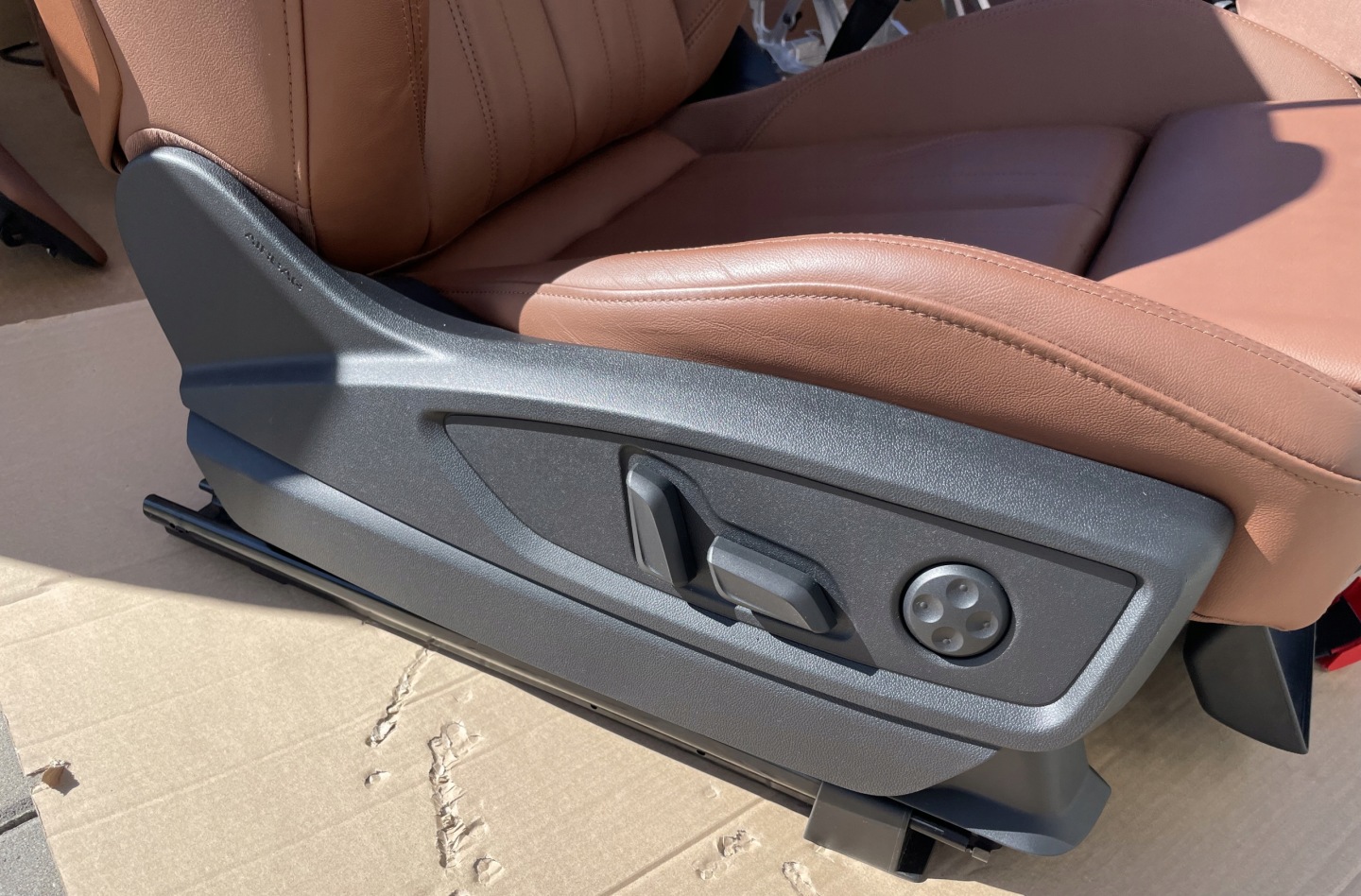 Siège Latérale/côté AUDI Q5 ELEKTRYKA GRZANE Comme Neuf KOMPLET