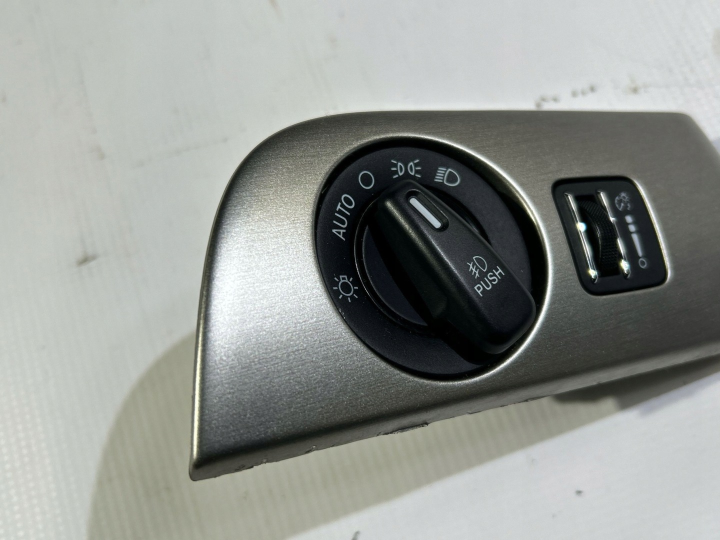 switch light switch fog lights przeciwmgielnych Dodge Durango 2014