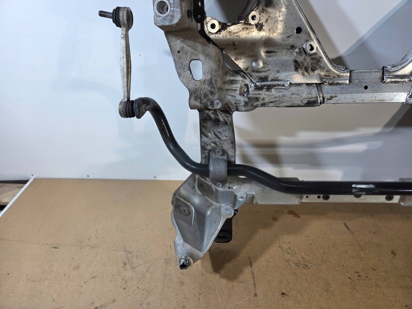 Alfa Romeo Stelvio axle beam front (K508)