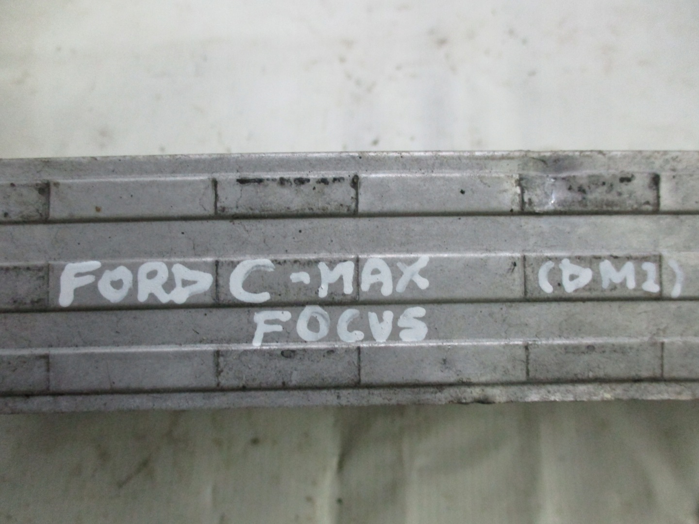 Kühler intercooler Ford C-MAX Focus MK3 8V61-9L440-AC