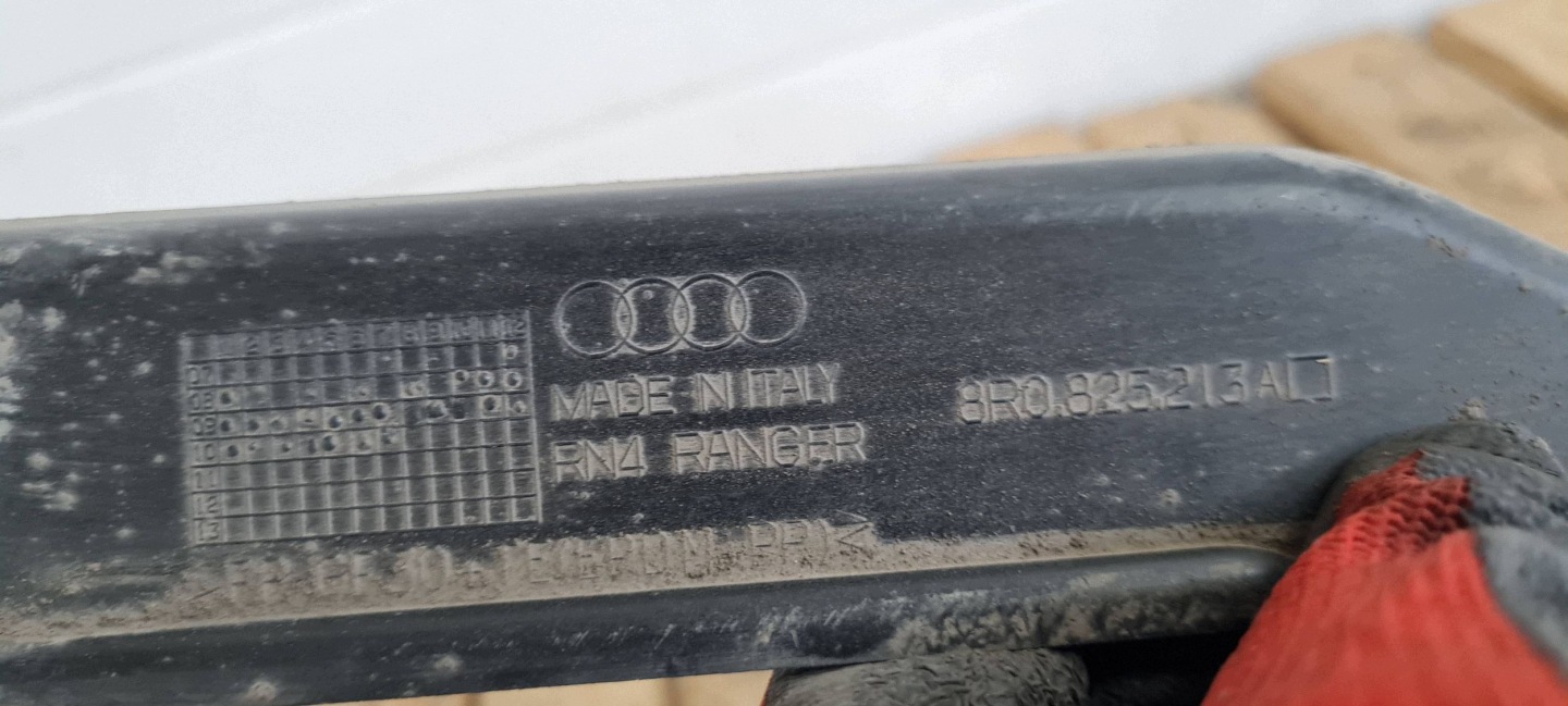 Q5 8R SQ5 cover cap chassis left left rear part 8R0825213A