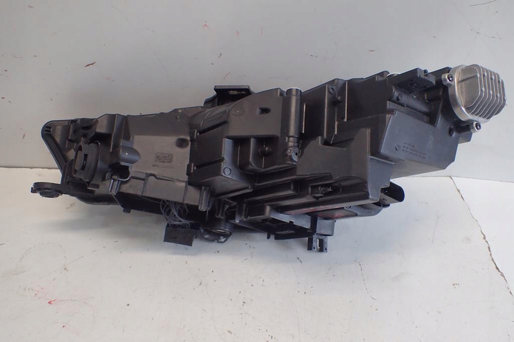 light front right AUDI A4 B9 15- FULL LED 8W