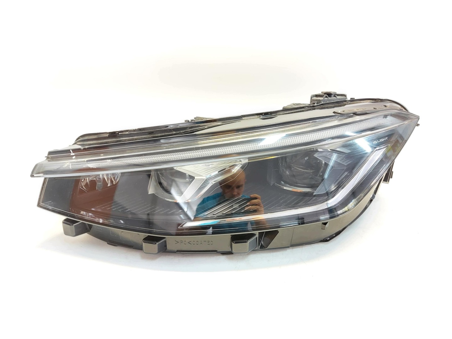 VW Passat R B9 3J0 2025r light left front front RHD 3j2941035