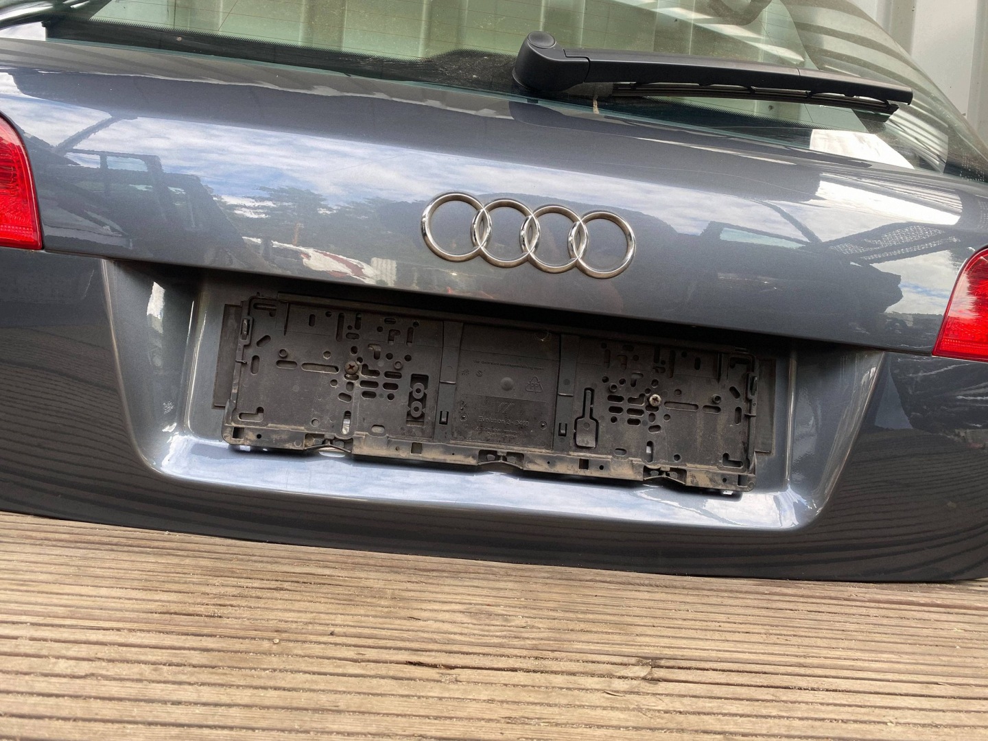AUDI A4 B7 KOMBI complete trunk door boot rear part LX7Z grey