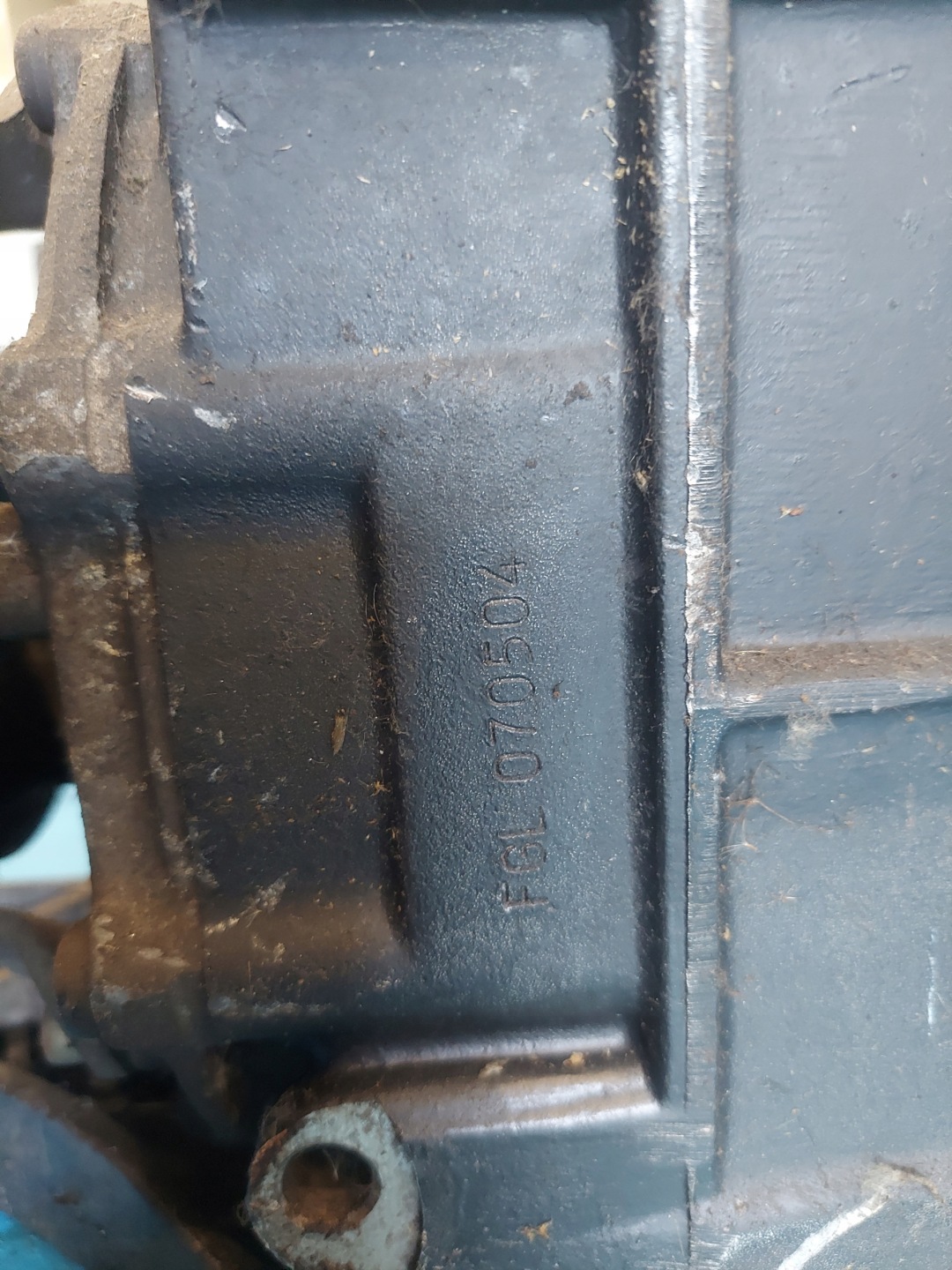 REDUKTOR differenciál differenciál A6 C6 4.2 V8 FGL far