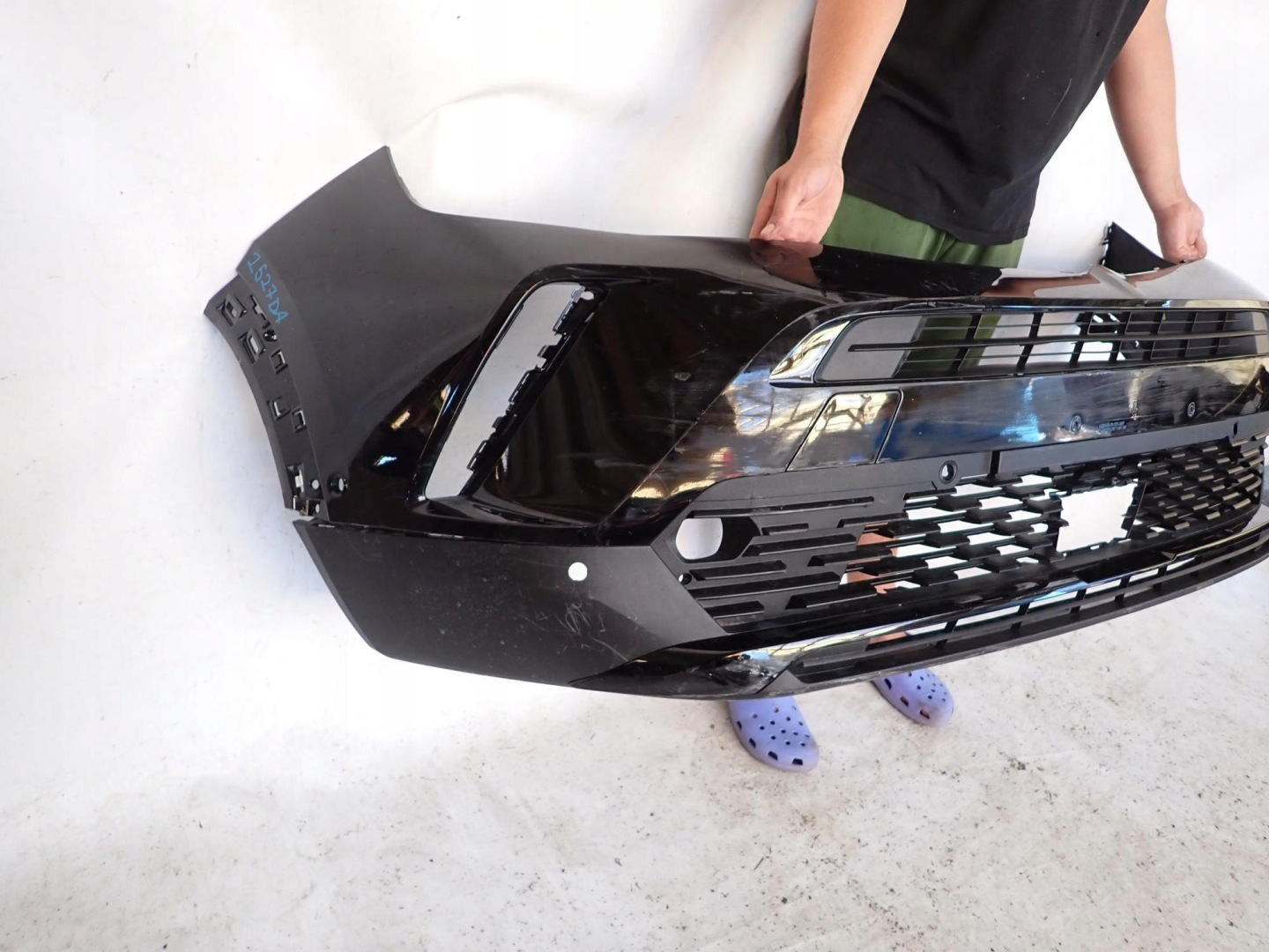 OPEL MOKKA B II 2 20-> bumper front front PDC