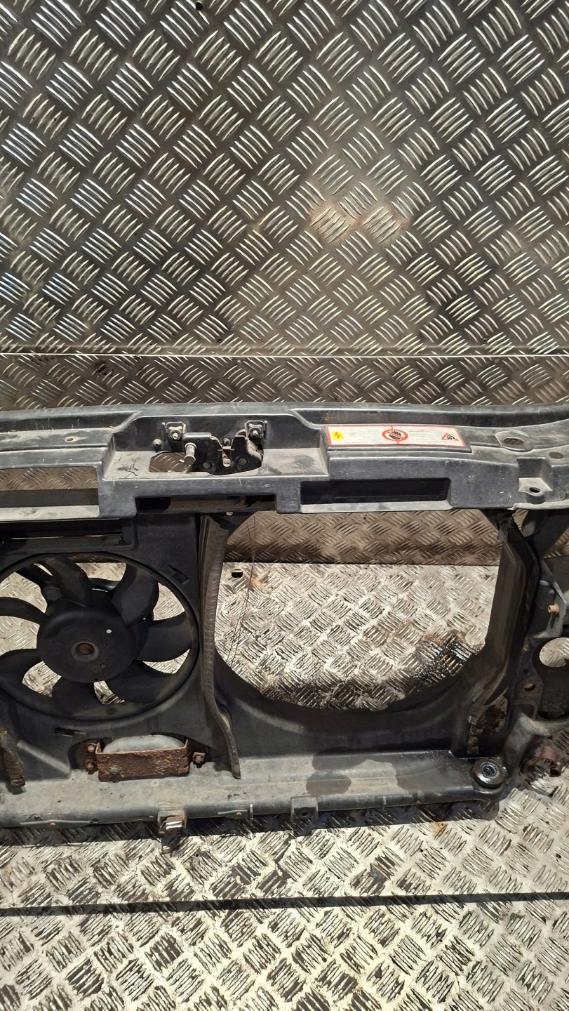support panel for radiators pillar AUDI A6 C5 2.4