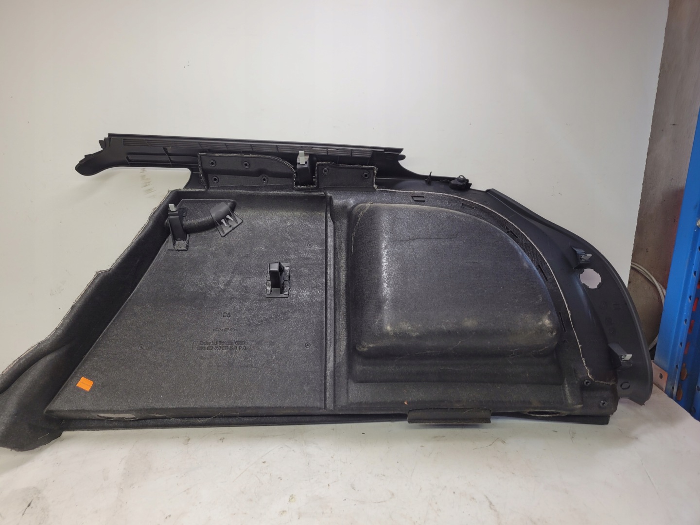 boot upholstery left AUDI A4 B7 AVANT 8E9863879M