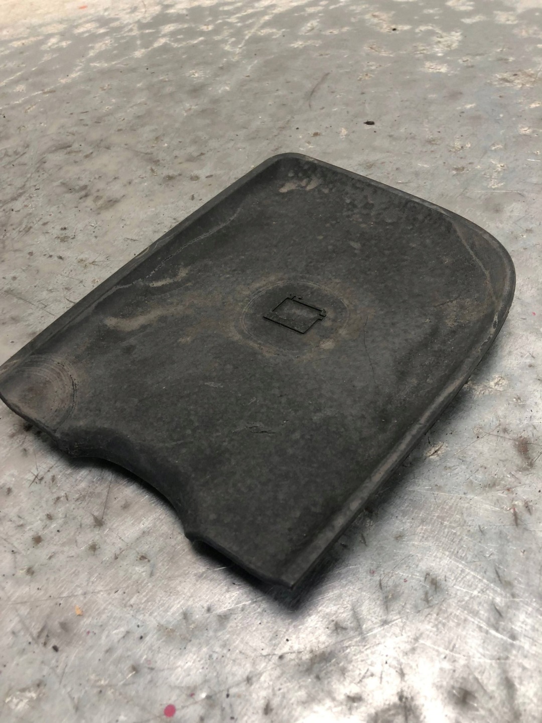 cover spoiler tank levelling PORSCHE CAYENNE 7L5806100A
