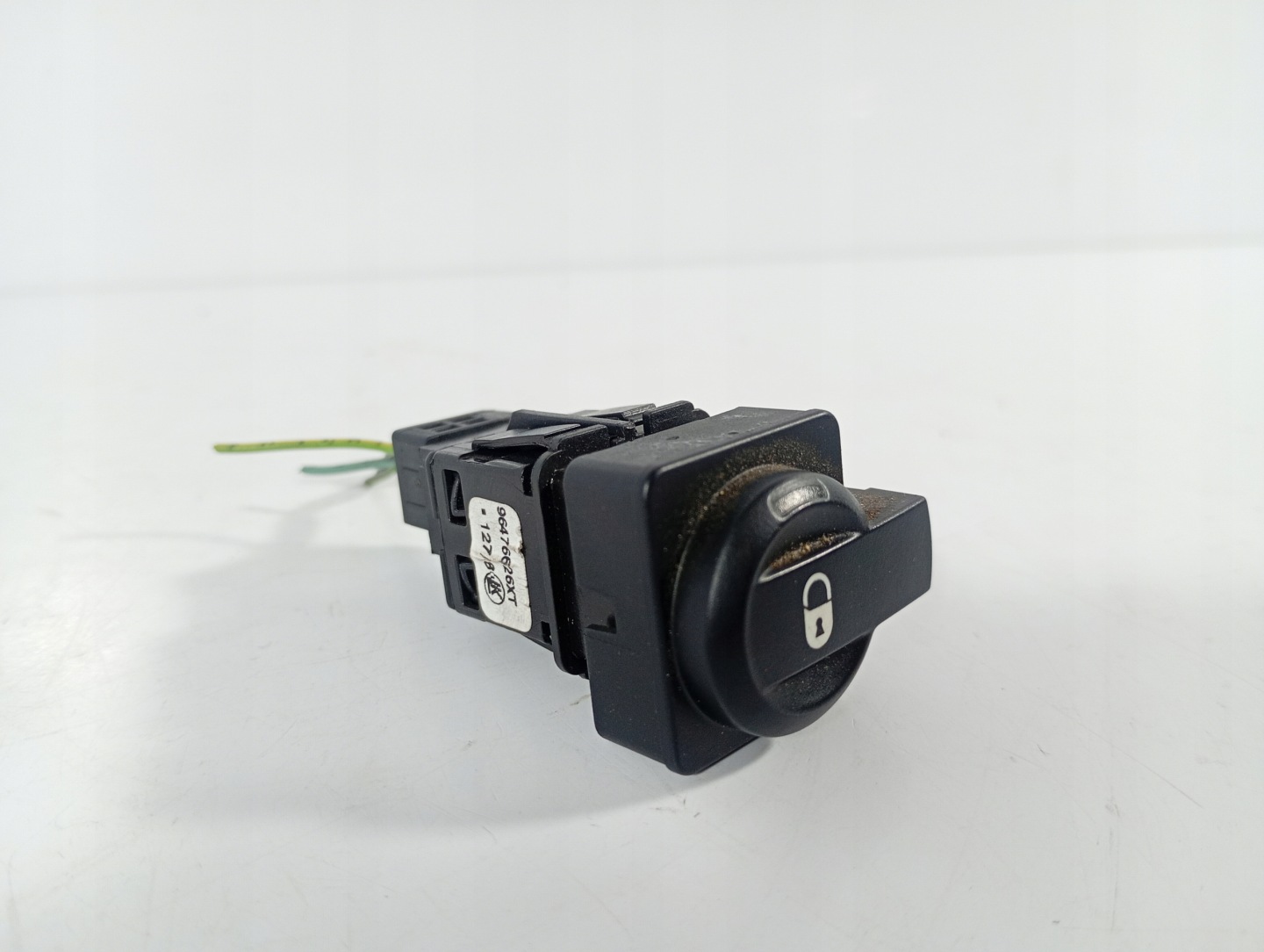 Citroen C4 04-11 switch button of a lock central OE 96476626XT