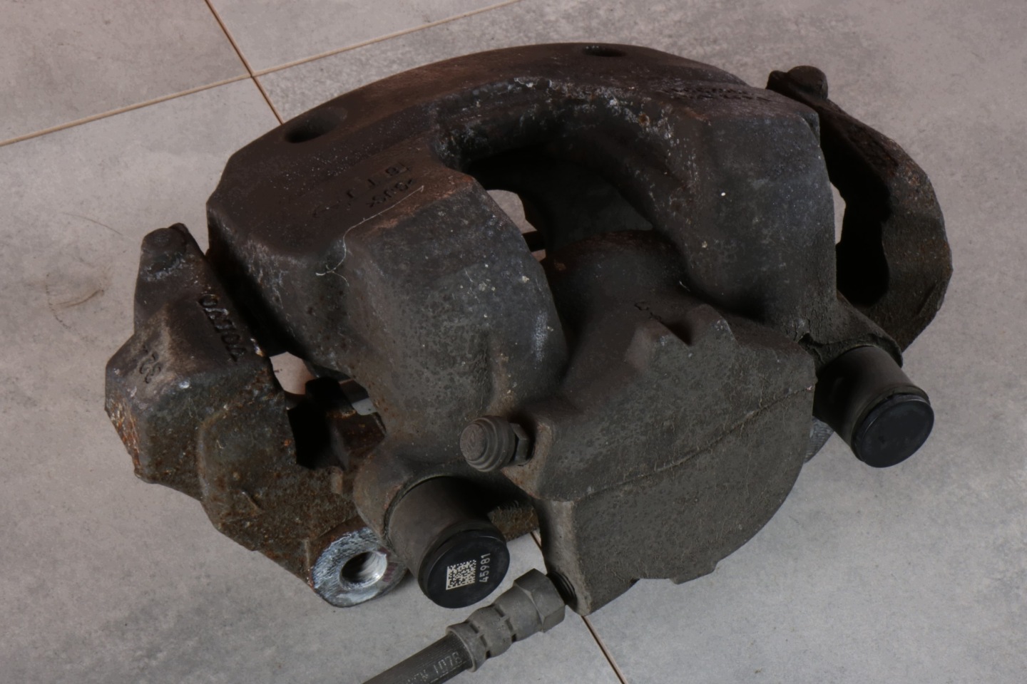 VOLVO XC60 and caliper brake left front 324mm 17" 31423311 36012490