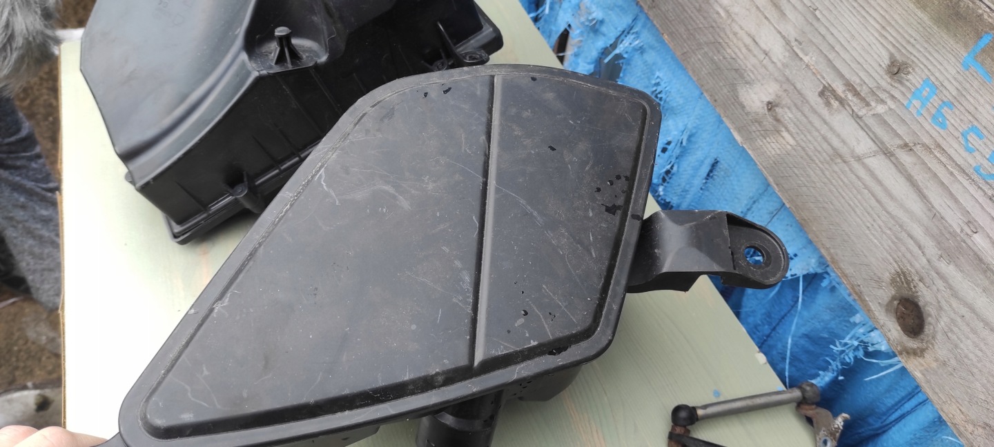 REZONATOR LUFT BMW 5 G30 G31 G32 2.0D 8591849