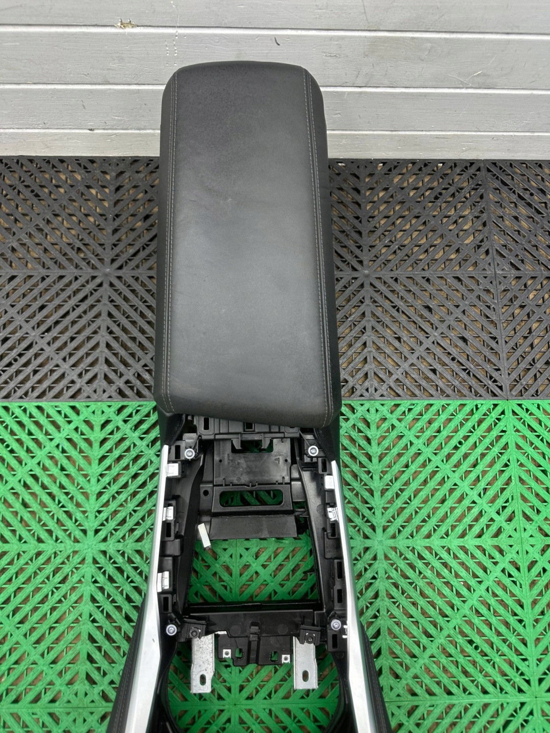 Console Moyen BMW 3 G20 G21 6806777
