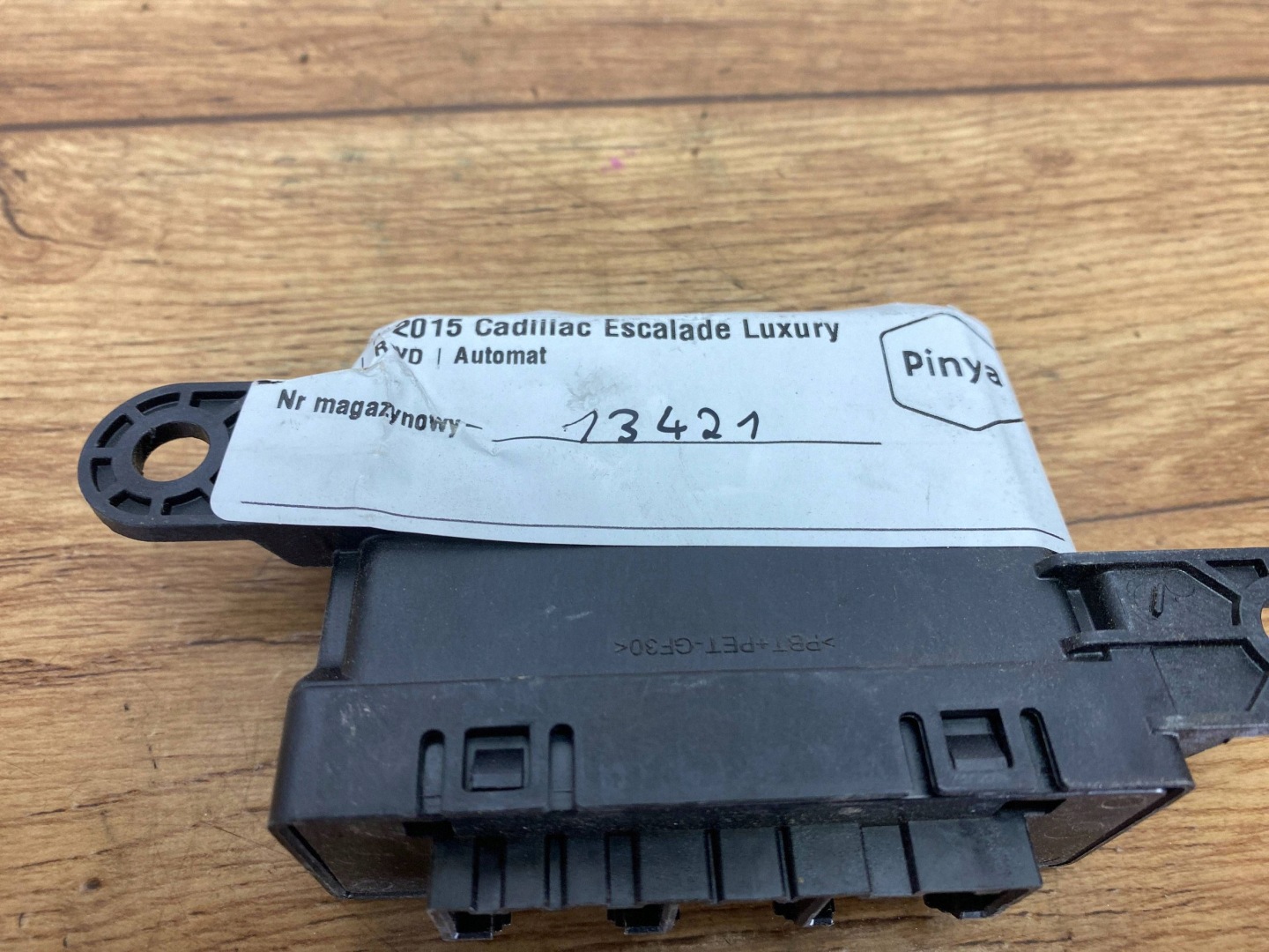 module PDC Cadillac Escalade IV 2015+