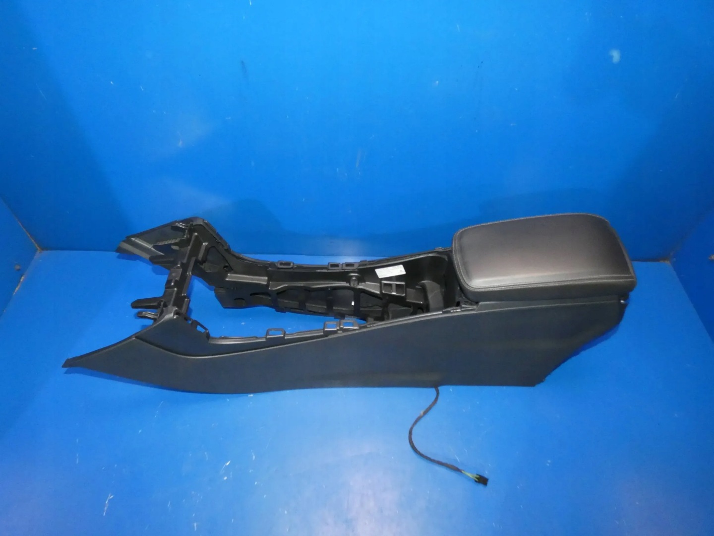 MERCEDES B W246 armrest TUNEL central