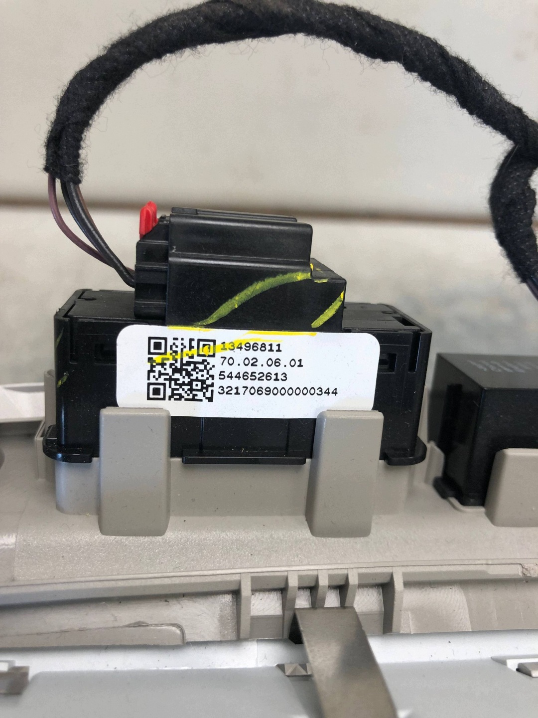 feu de toit OPEL ASTRA K 13415545 13496811