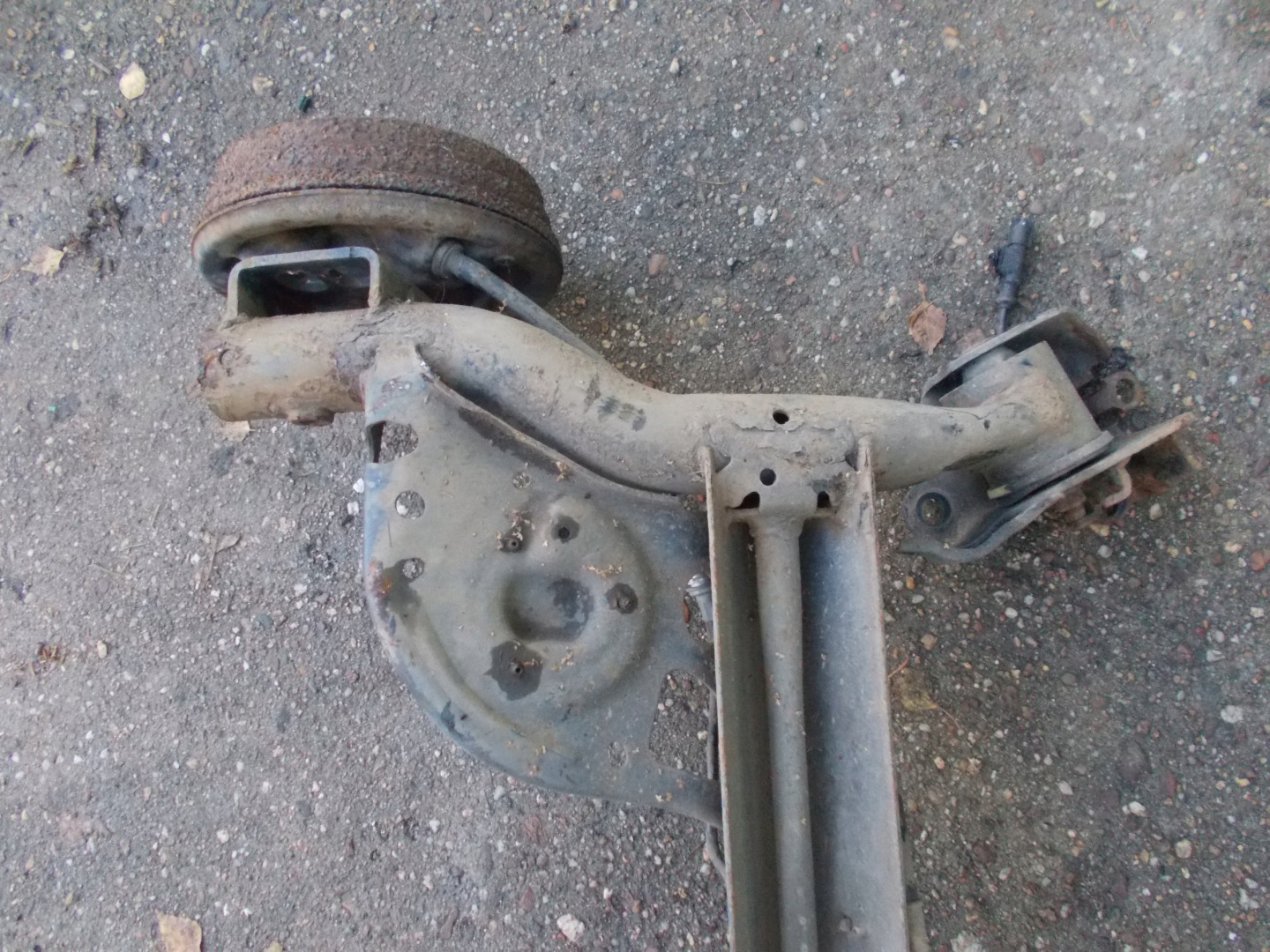 NISSAN MICRA K12 07R achsträger heck
