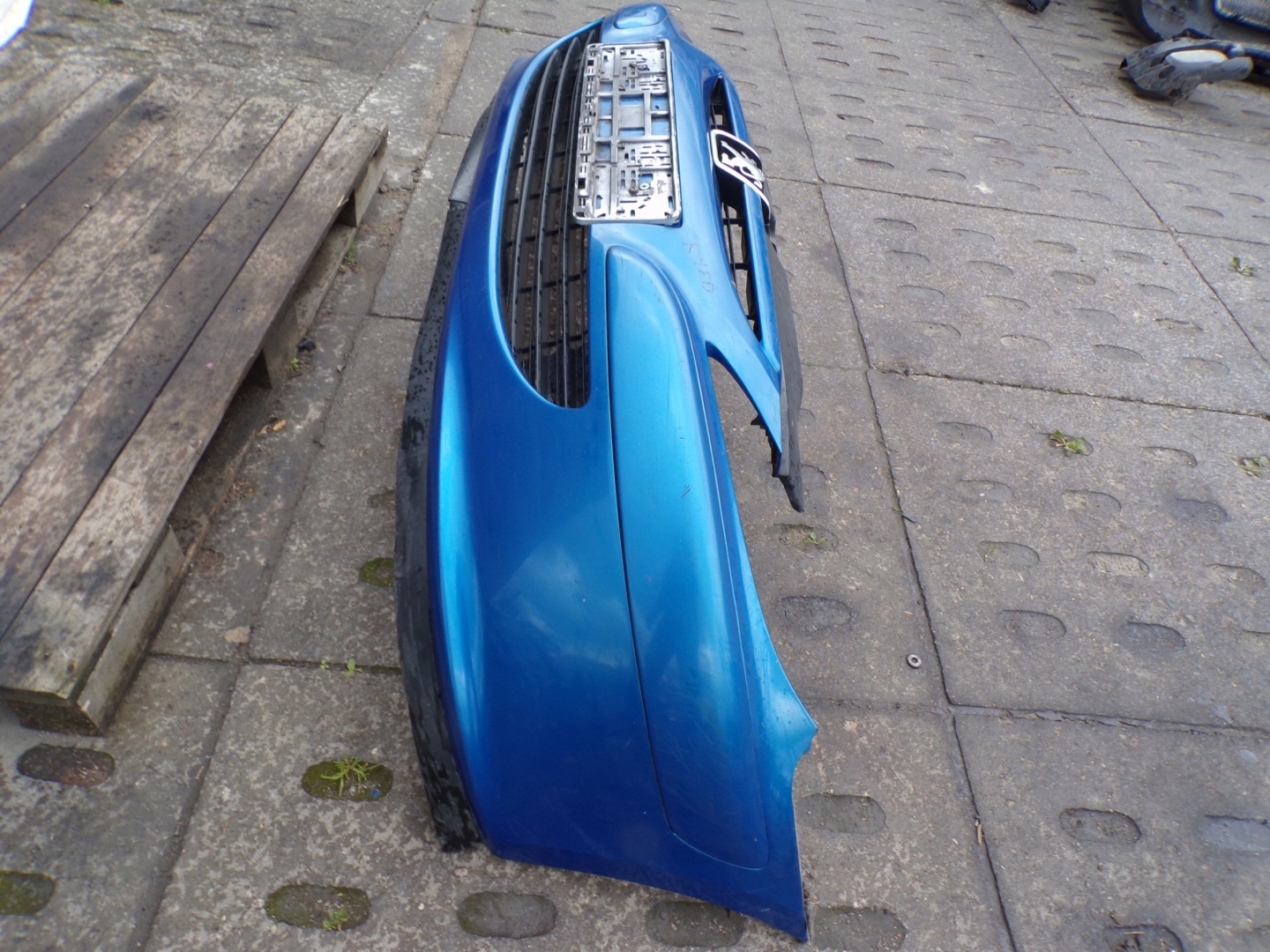 Frontstoßstange vorne PEUGEOT 307 Farbe KMFD