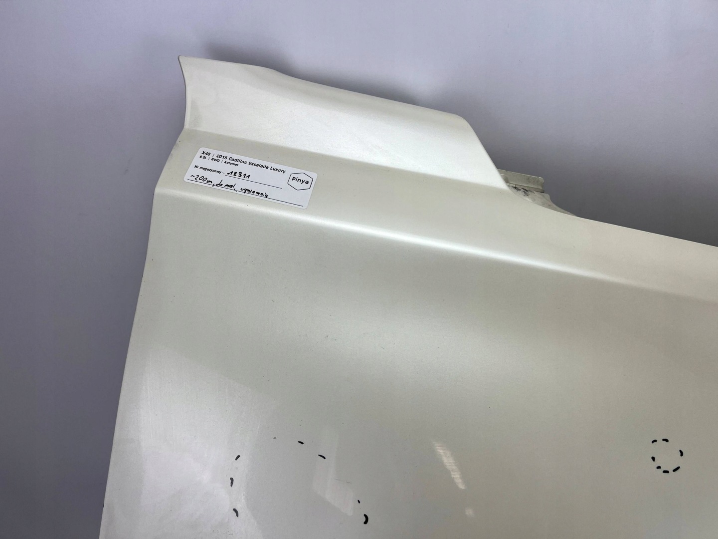 fender right front Cadillac Escalade IV 2015+