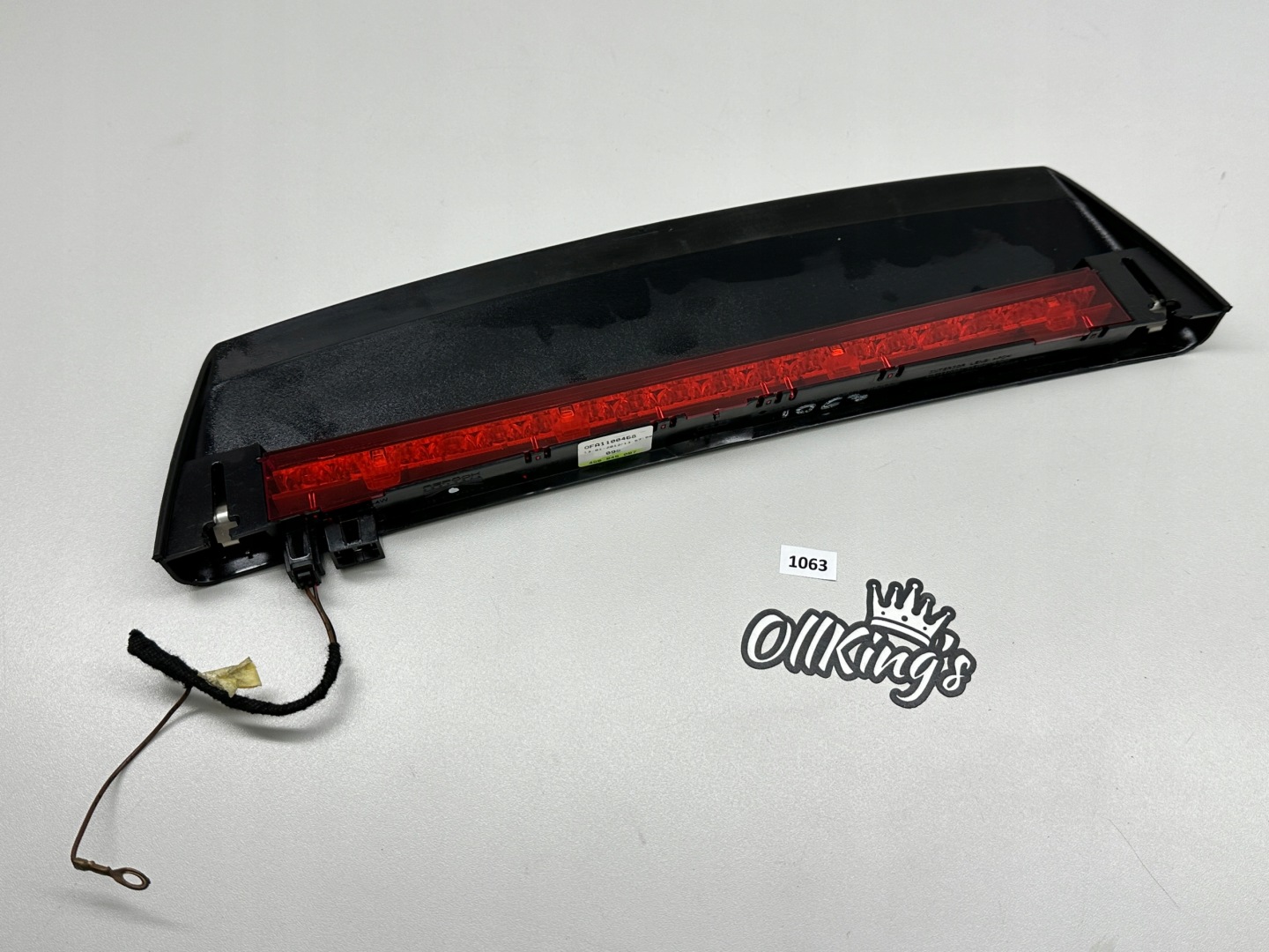 AUDI A6 S6 C7 TRZECIE light STOP windows 4G5945097