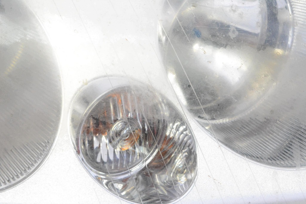 REFLEKTOR right light front EU 2K0941006B VW TOURAN 1 and 03-06